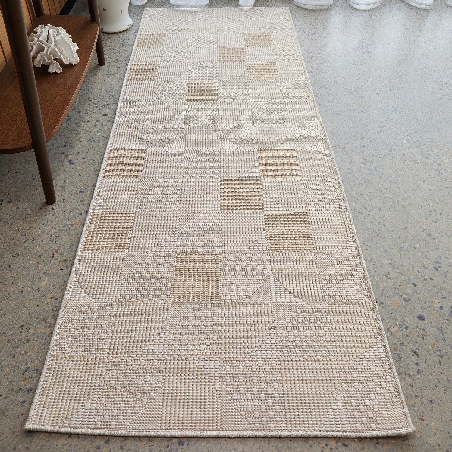Common Ground Rugs Palmline Selin 400x80cm - Large Outdoor Rug - Beige ...