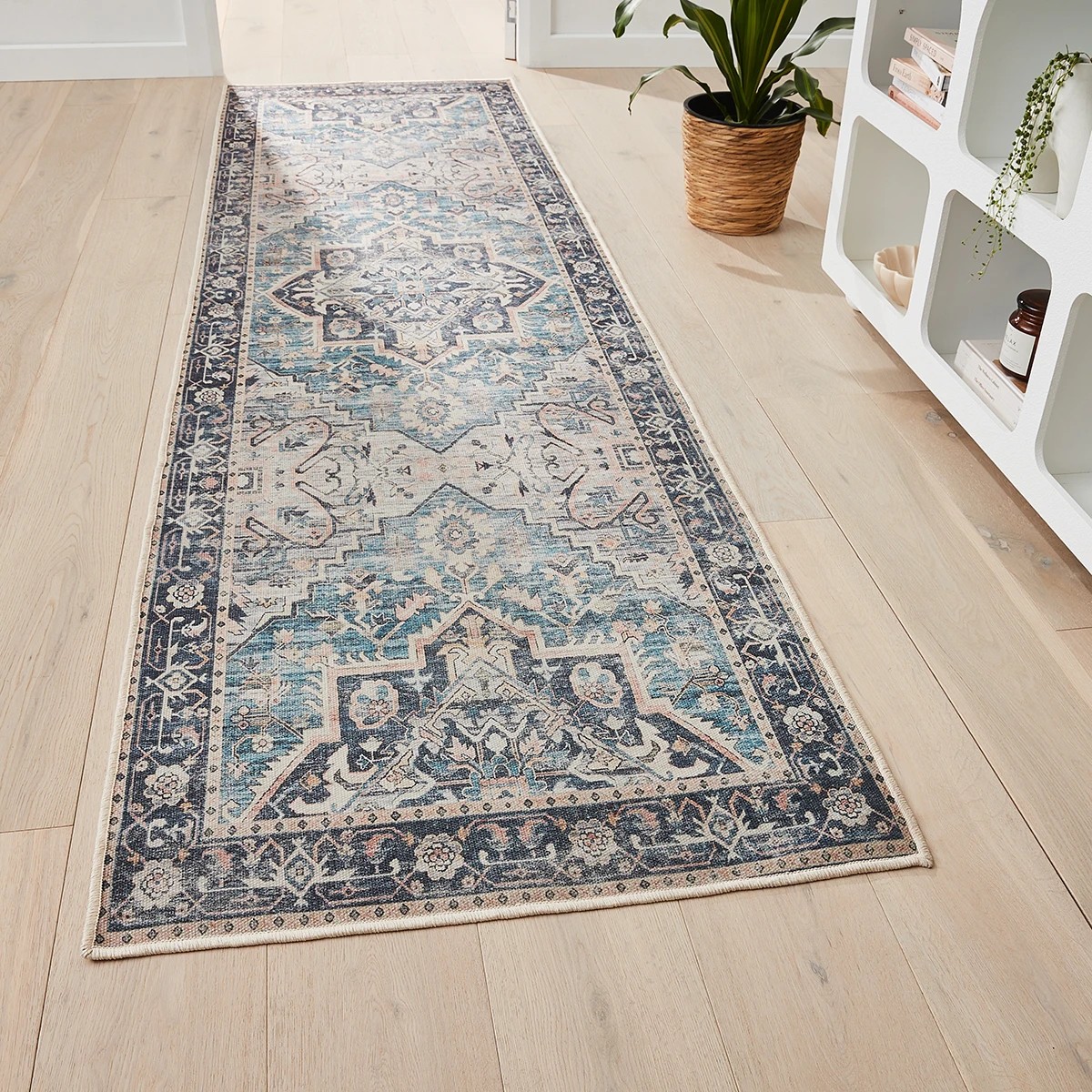 1 Mika Runner - 300cm x 80cm, 1 of 8