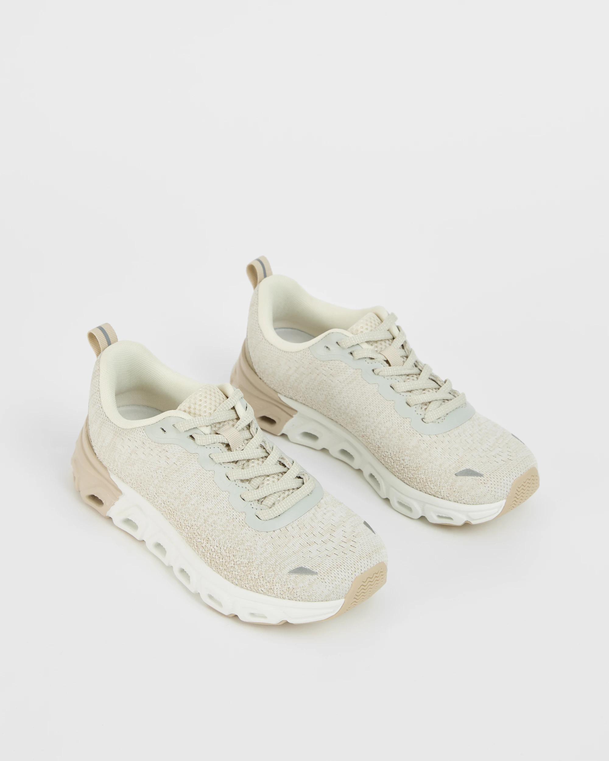 2 Target Woman Active Macie Runners BEIGE, 2 of 3