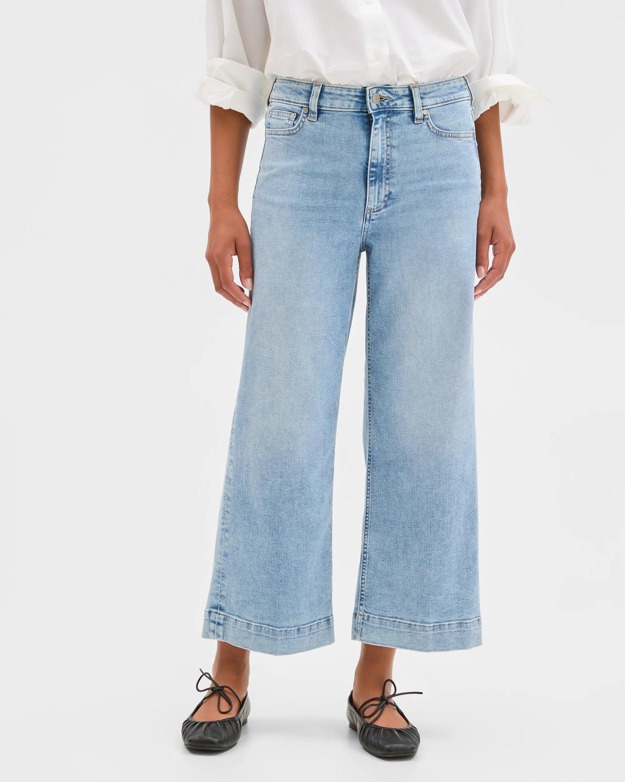 3 Target Woman Kelsey Crop Length Wide Leg Denim Jeans RIMINI WASH, 3 of 5
