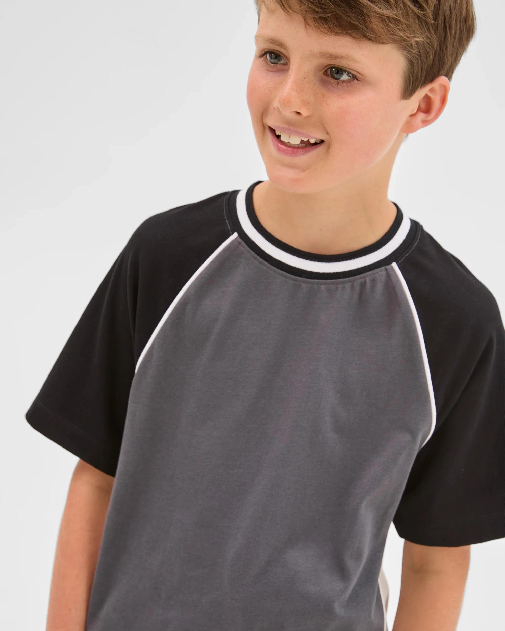 4 Target Kids Australian Cotton Raglan Sleeve Spliced T-Shirt BLACK, 4 of 7