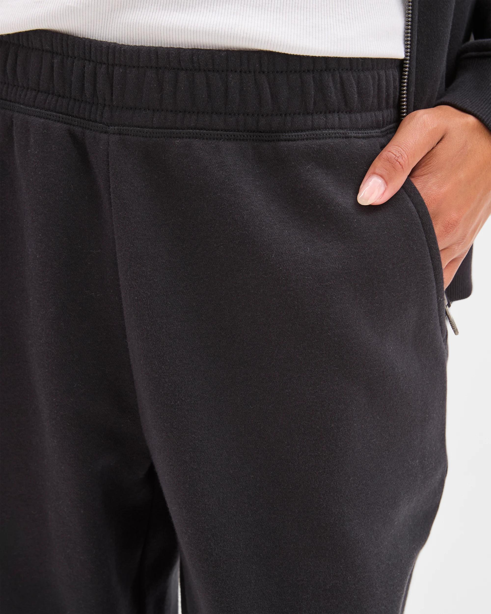4 Target Woman Australian Cotton Blend Fleece Trackpants BLACK, 4 of 5