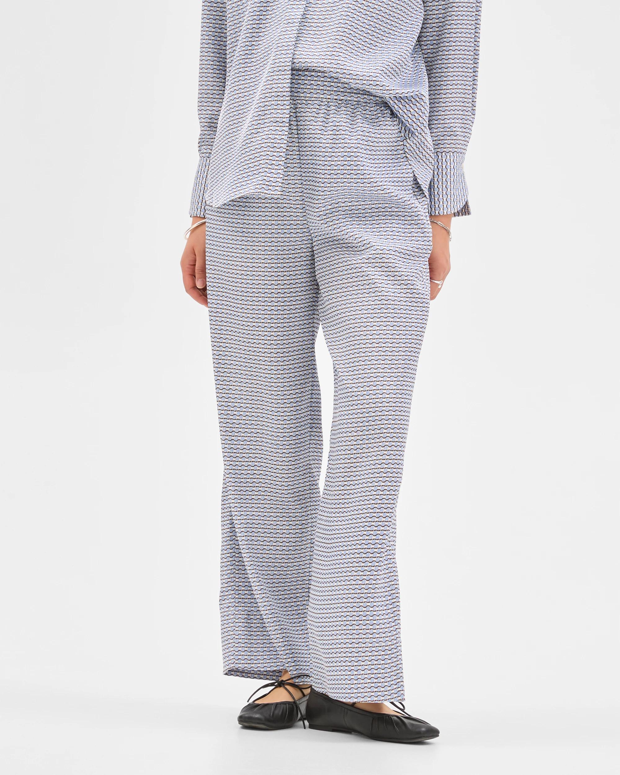 4 Preview Flat Front Wide Leg Pants BLUE MIST MICRO GEO, 4 of 6