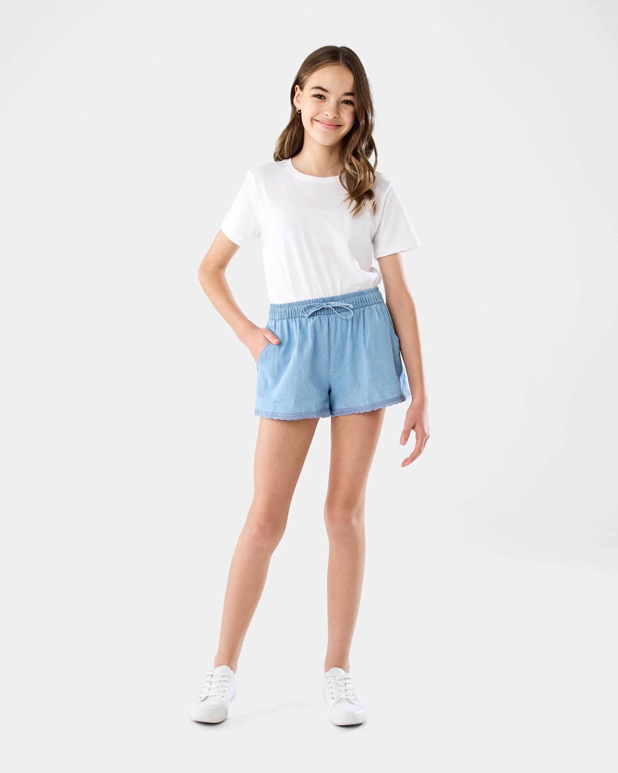5 Woven Lace Trim Shorts Mid Wash, 5 of 6