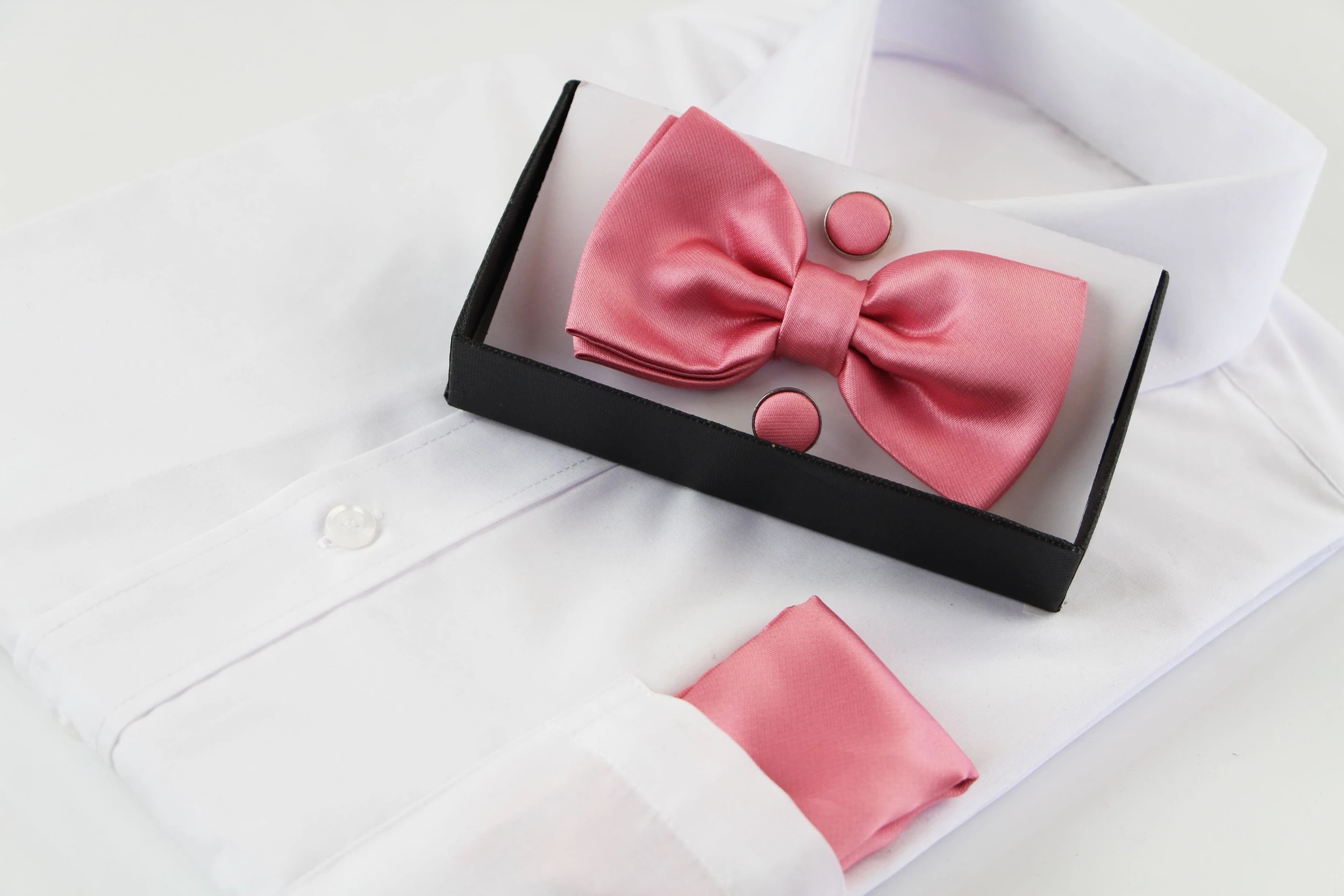 1 Zasel Mens Matching Bow Tie, Pocket Square & Cuff Links Set - Pink, 1 of 1