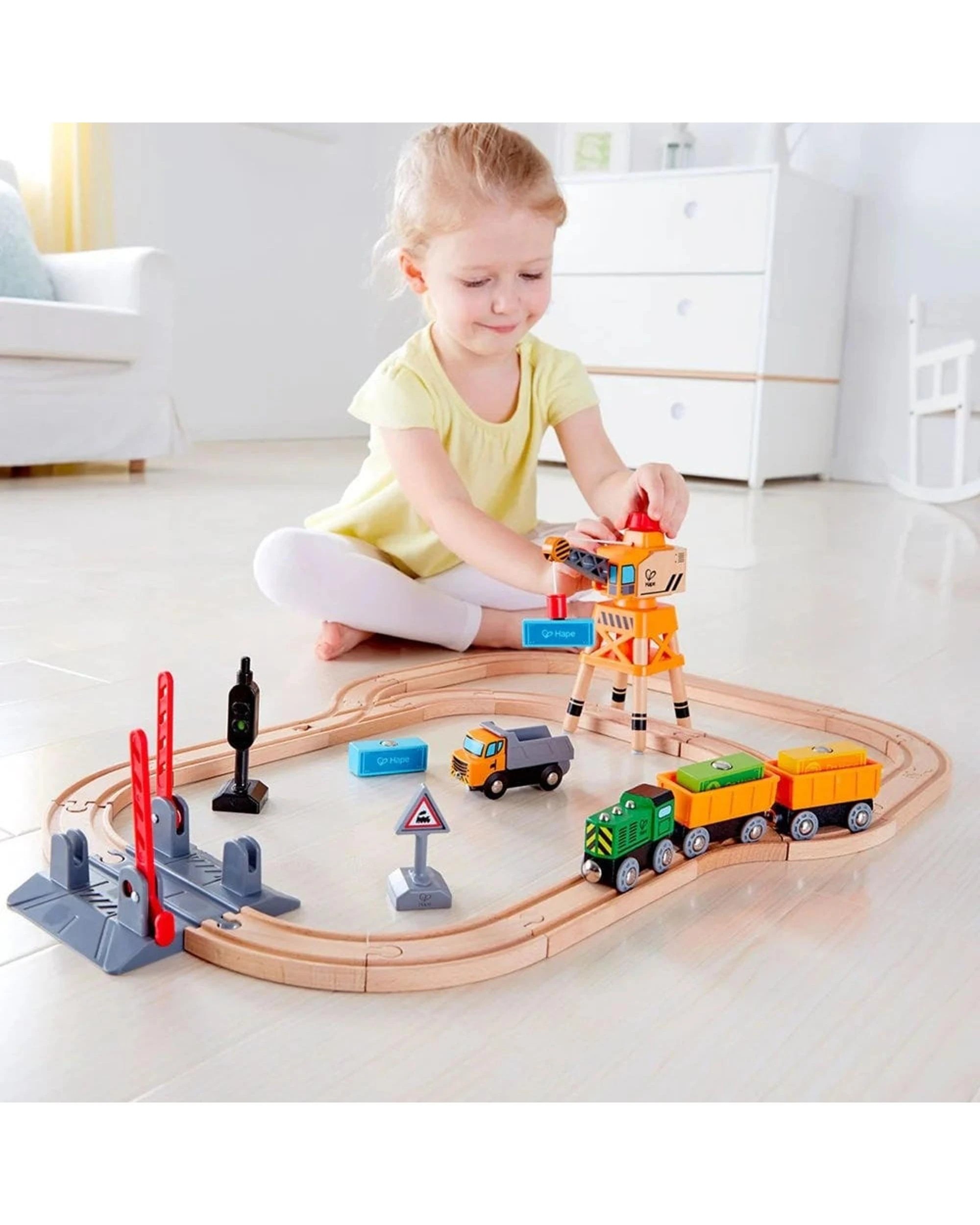 4 Hape Crossing and Crane Set, 4 of 4