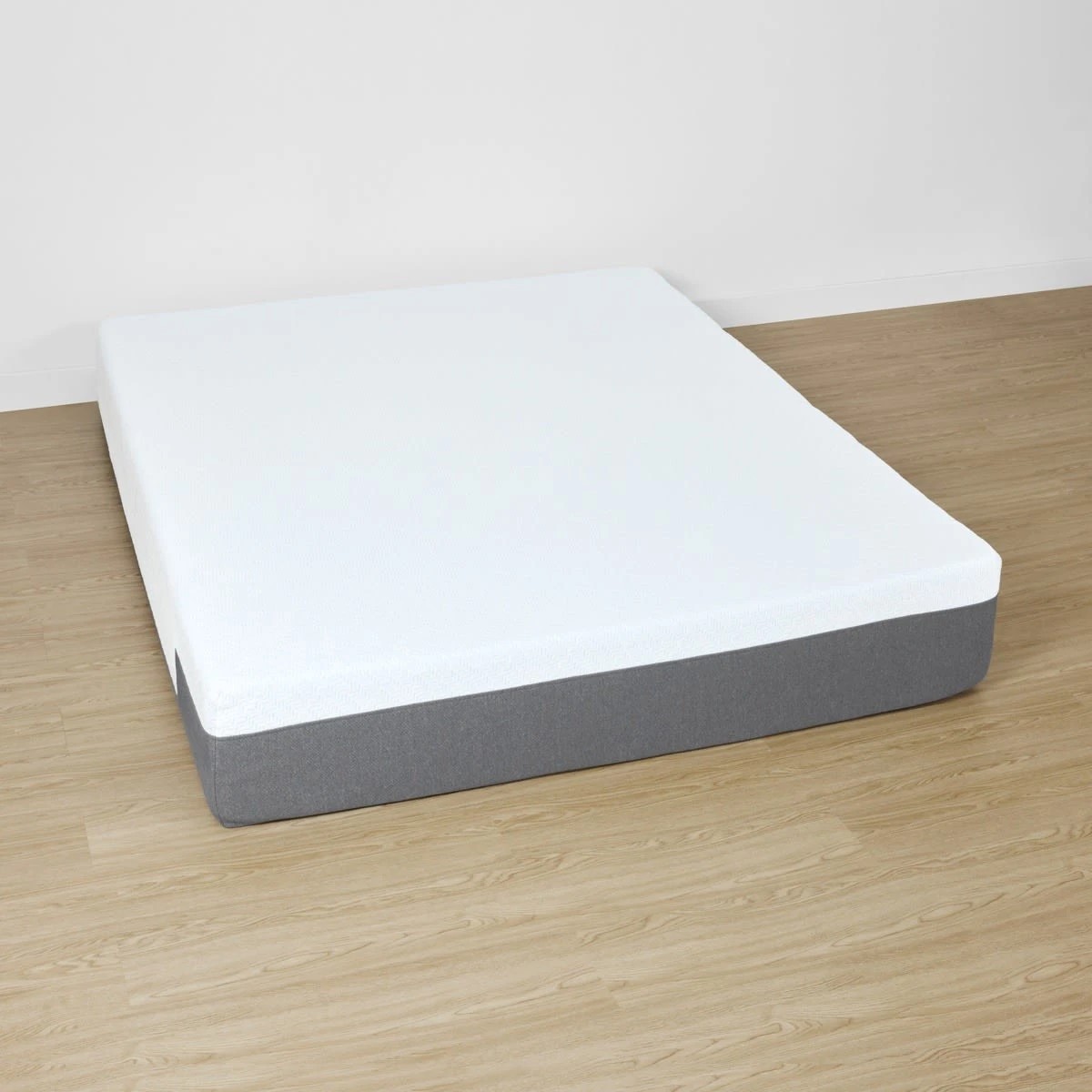 3 Queen Bed Ultra Cool Gel Memory Foam Mattress, 3 of 6