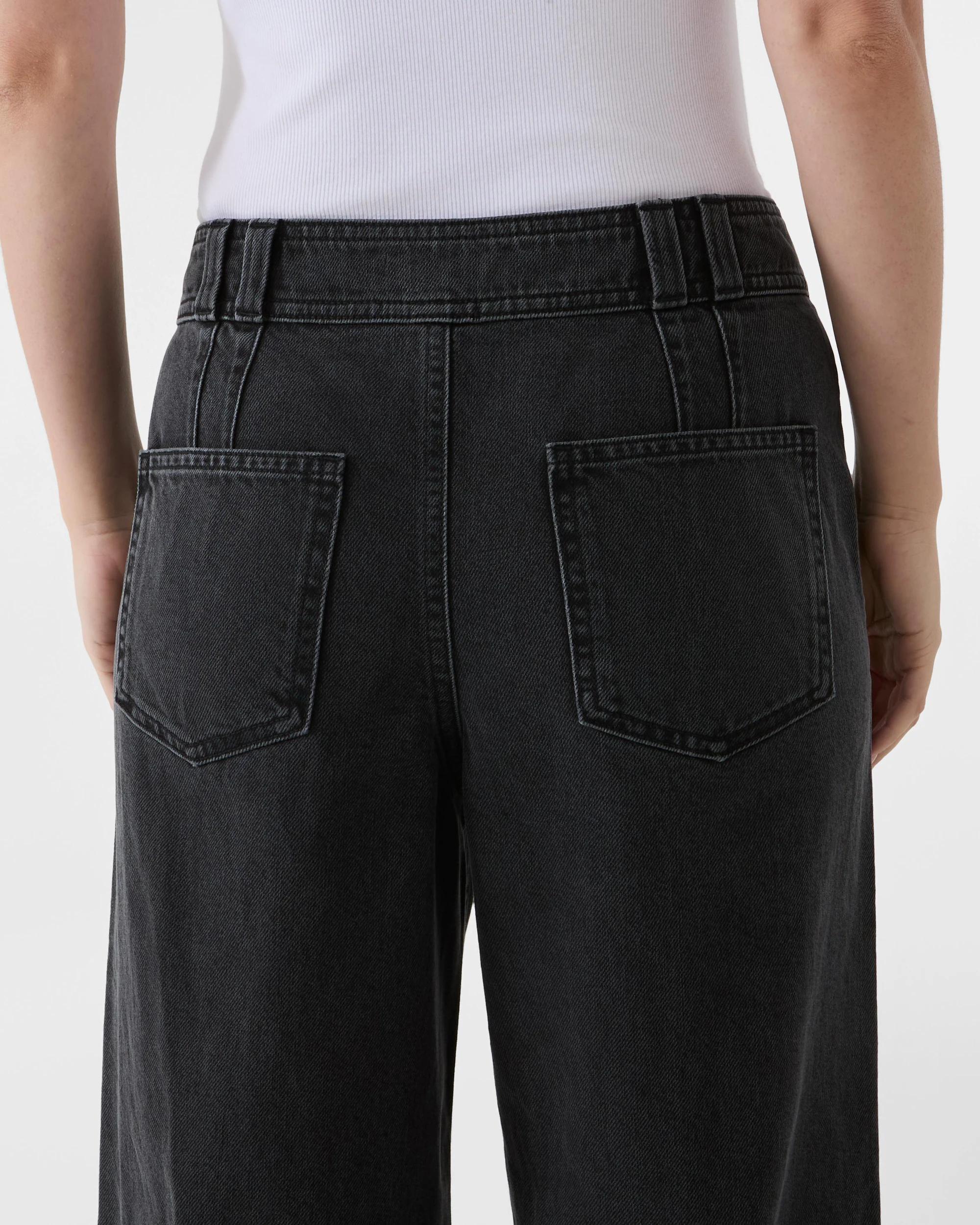6 Detail Pocket Jeans Black Wash, 6 of 7