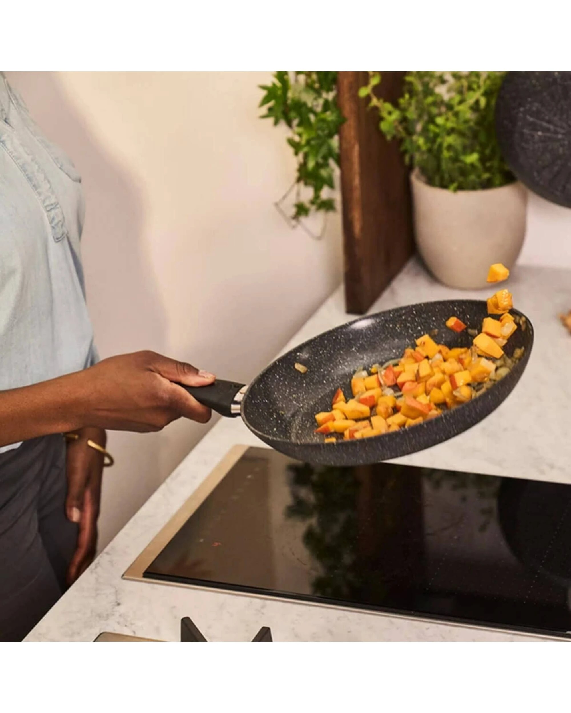 4 Ballarini 28cm Vipiteno Ceraforce Ceramic Fry Pan, 4 of 4
