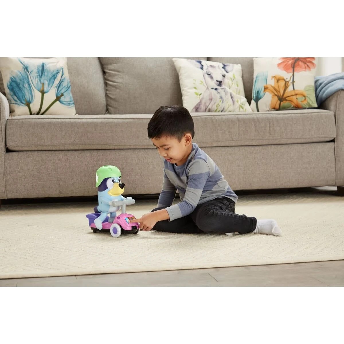 6 VTech Bluey Scooter Time, 6 of 7