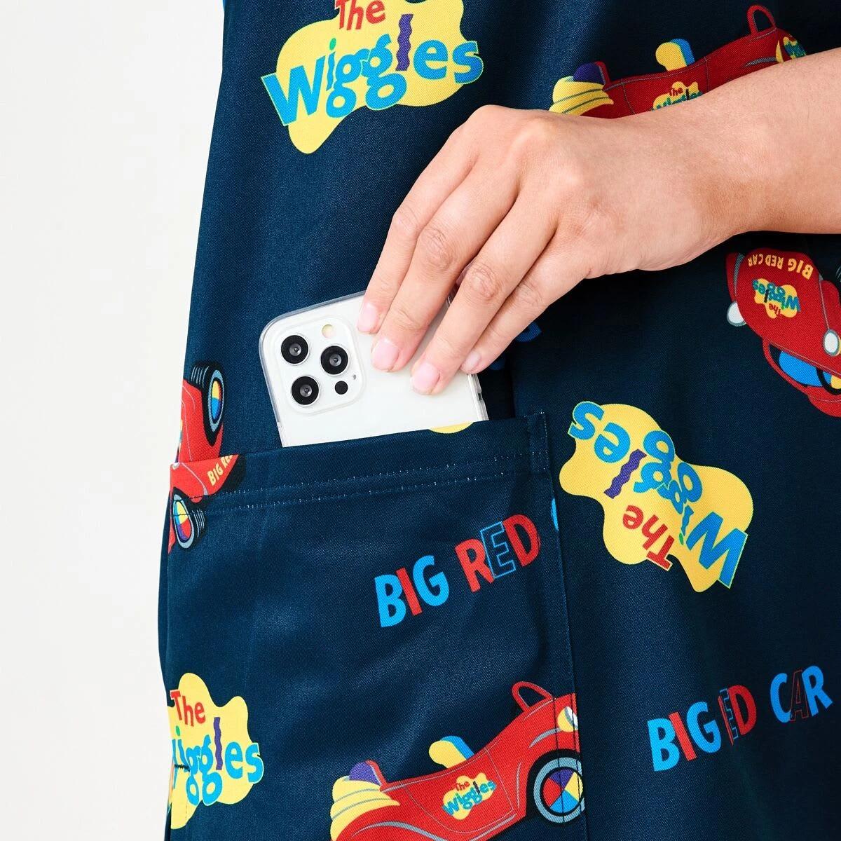 5 Work Short Sleeve Wiggles License Scrub Top Wiggles, 5 of 6