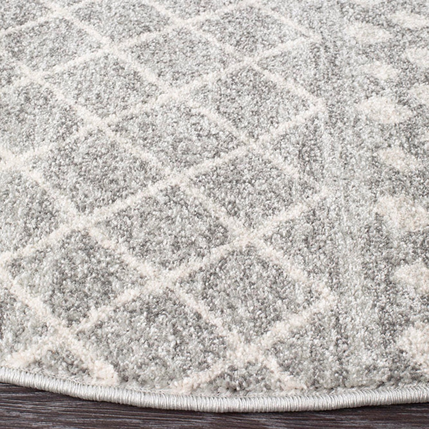1 Common Ground Rugs Bluebay 453 200x200cm - Medium Round Power Loomed Pet Friendly Rug - Silver, 1 of 9