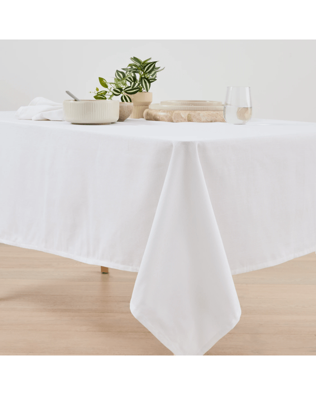 White Extra Large Linen Look Table C