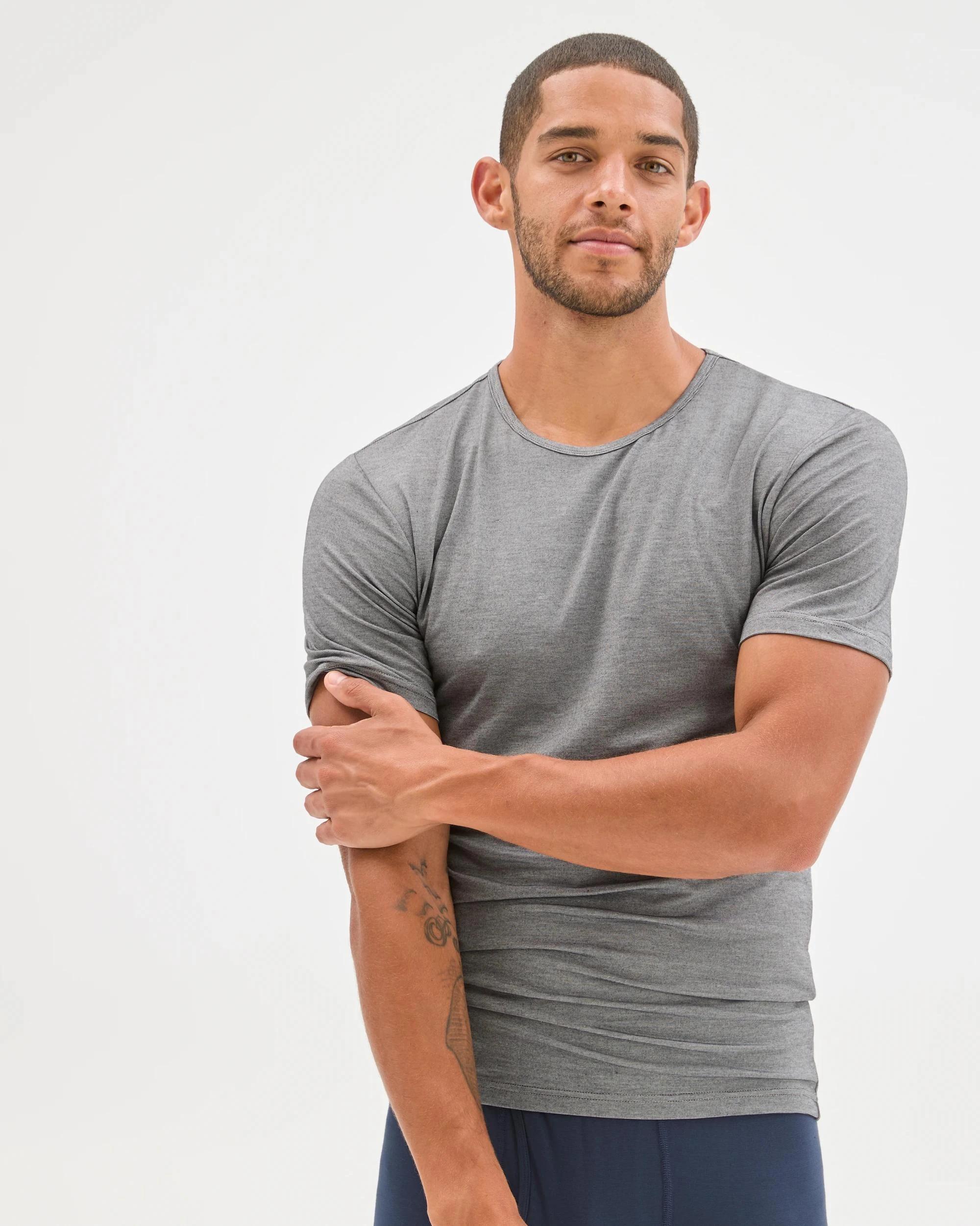 3 Maxx Heat Innovation Short Sleeve Thermal Top CHARCOAL, 3 of 6