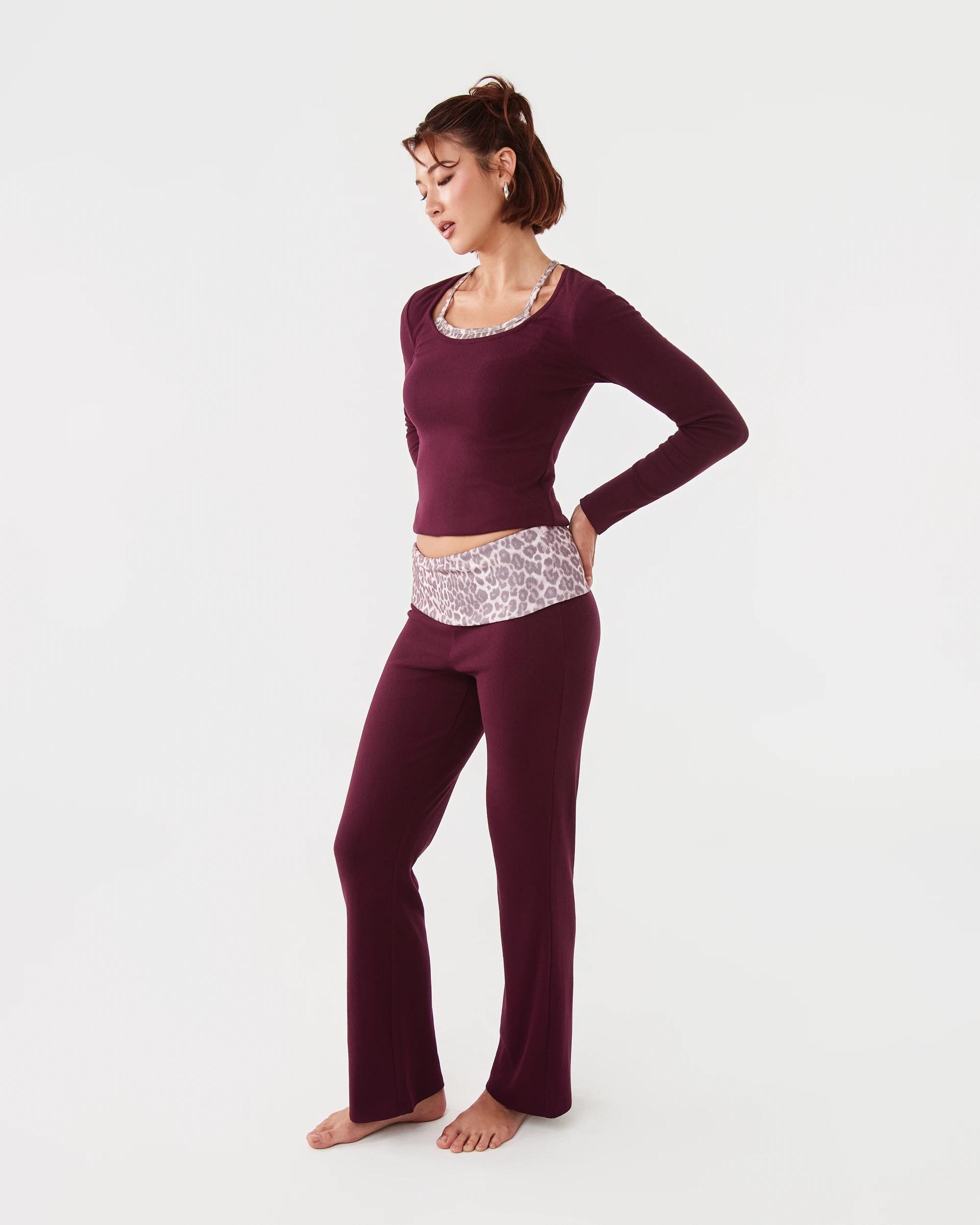 3 Fold Over Waist Pants Velvet Red, 3 of 5