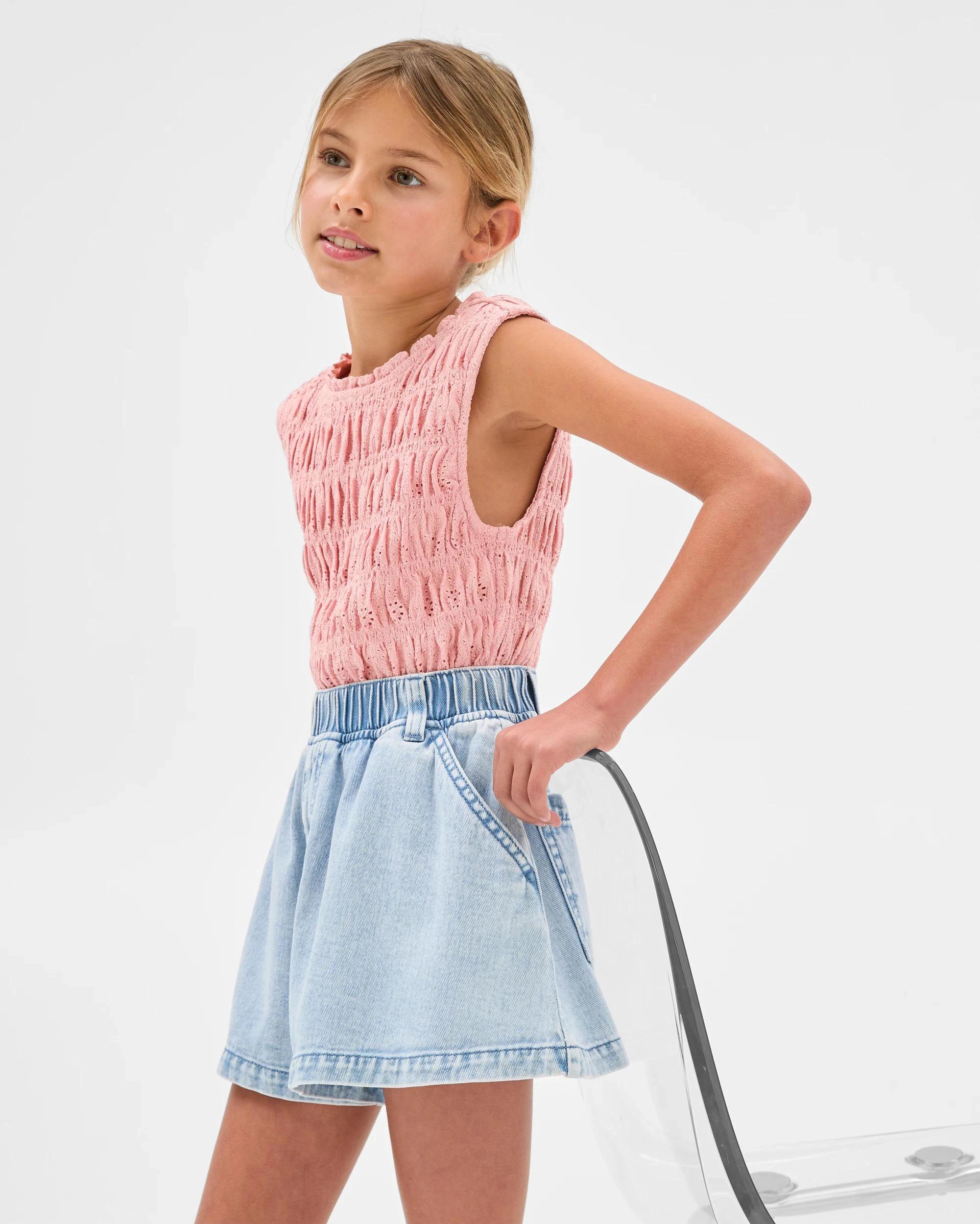 1 Target Denim Swing Shorts LIGHT WASH, 1 of 5