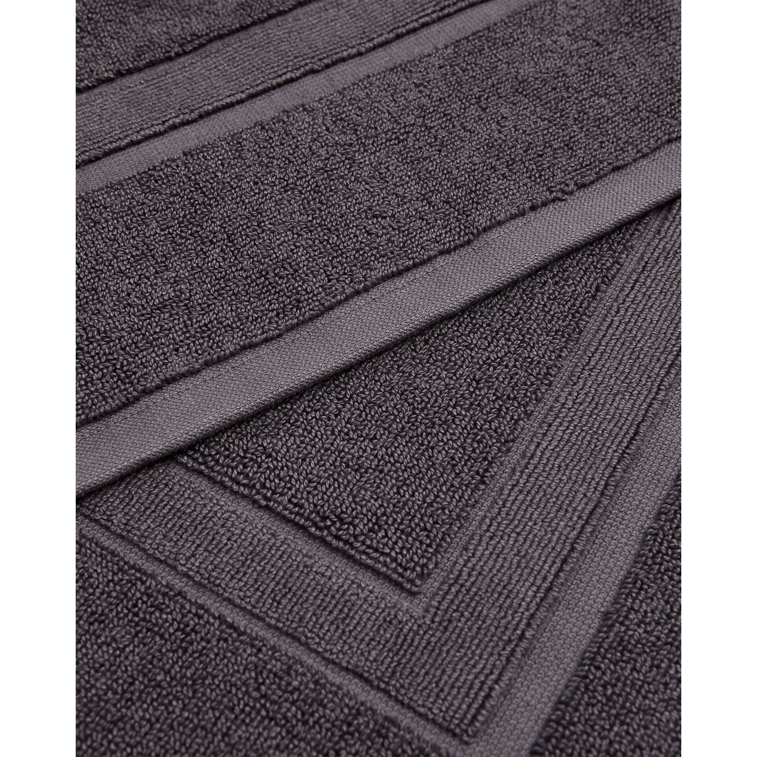 2 Grandeur Bath Mat
 - Grey, 2 of 2