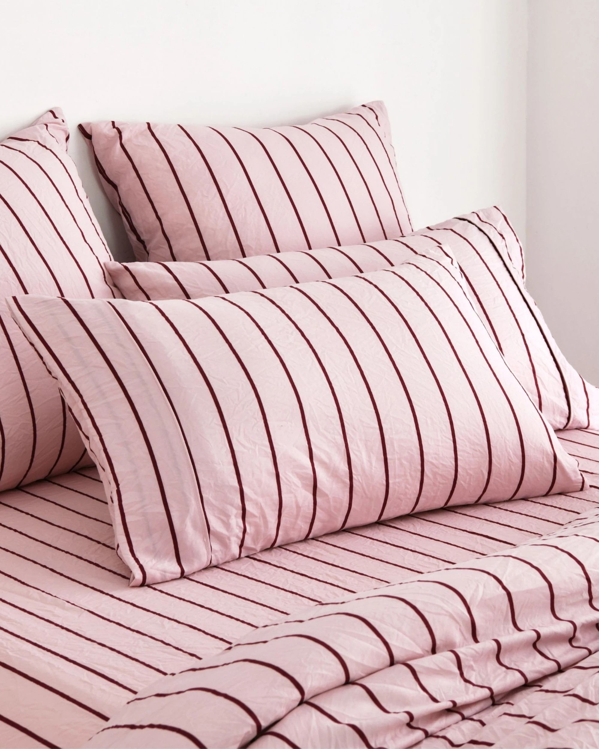 5 Dreamaker Superfine Washed Microfibre Striped Fitted Sheet Set - Single Bed - Pink / Plum, 5 of 5