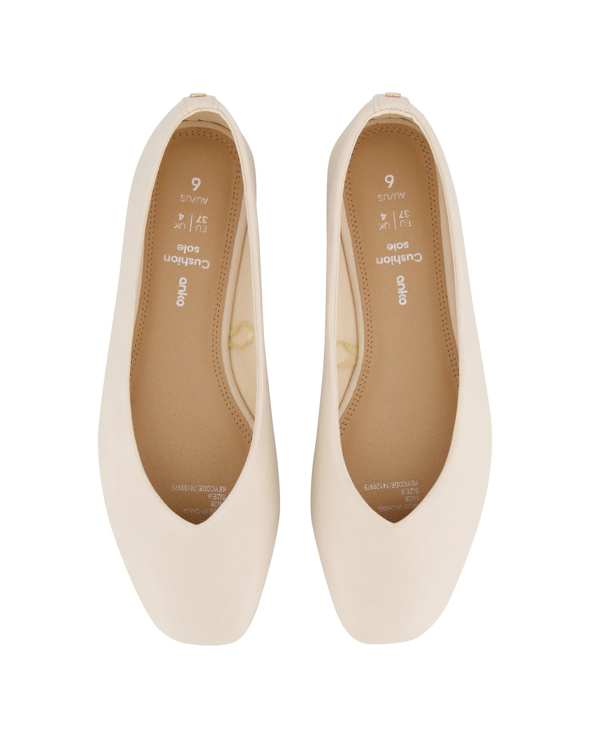 2 PU V Ballet Flats Ivory, 2 of 3