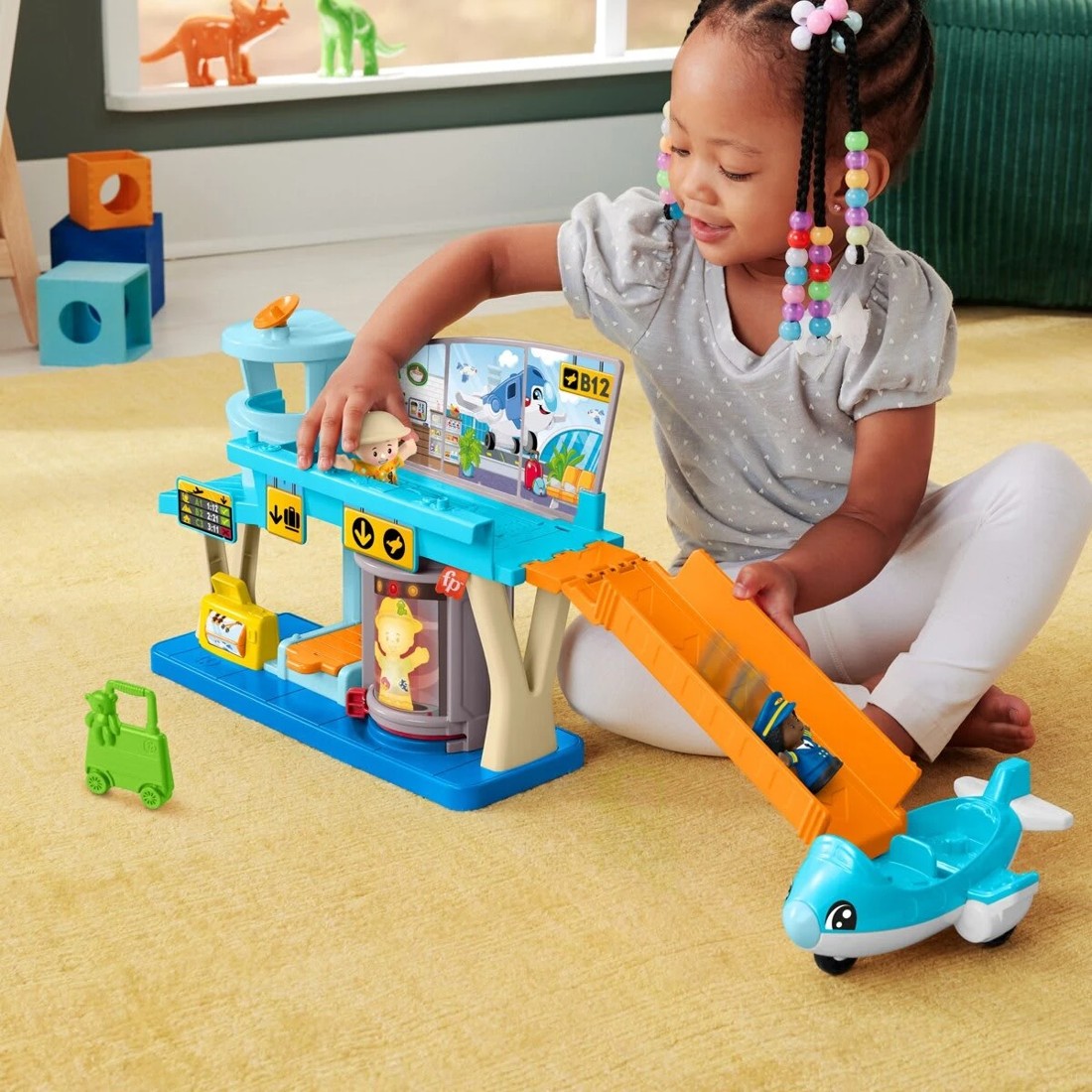 5 Fisher-Price Little People Everyday Adventures Airport Playset, 5 of 5