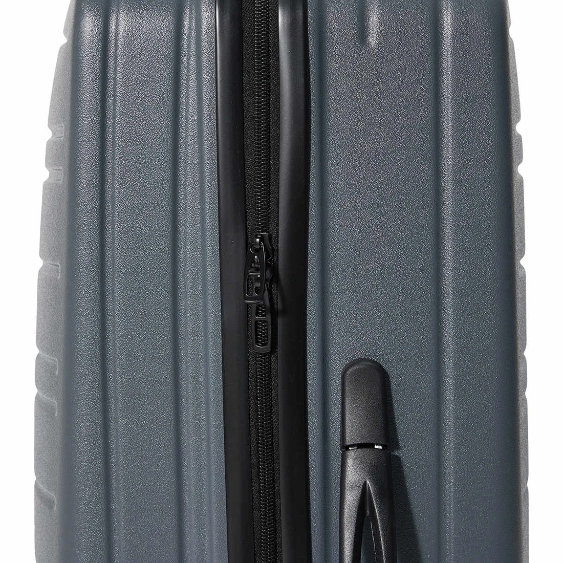 6 70cm 4 Wheel Hard Case - Charcoal, 6 of 8