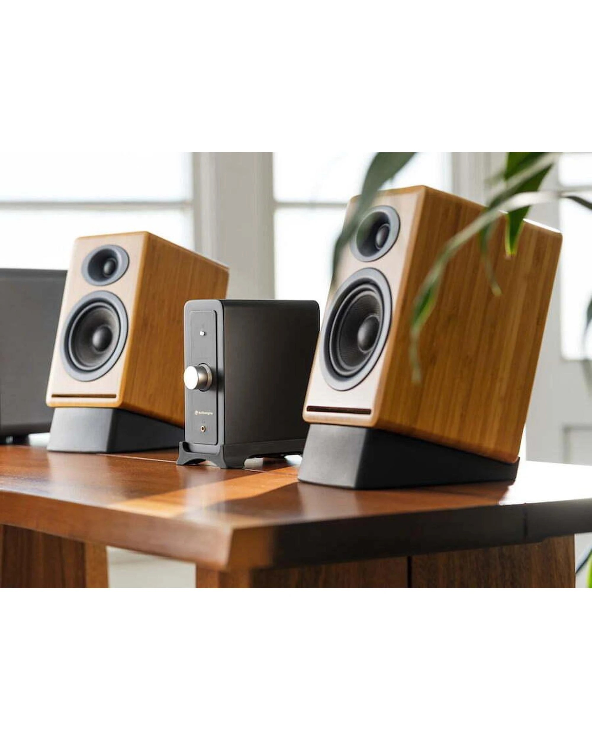 3 Audioengine N22 Gen2 Desktop Power Amplifier Satin Black, 3 of 3