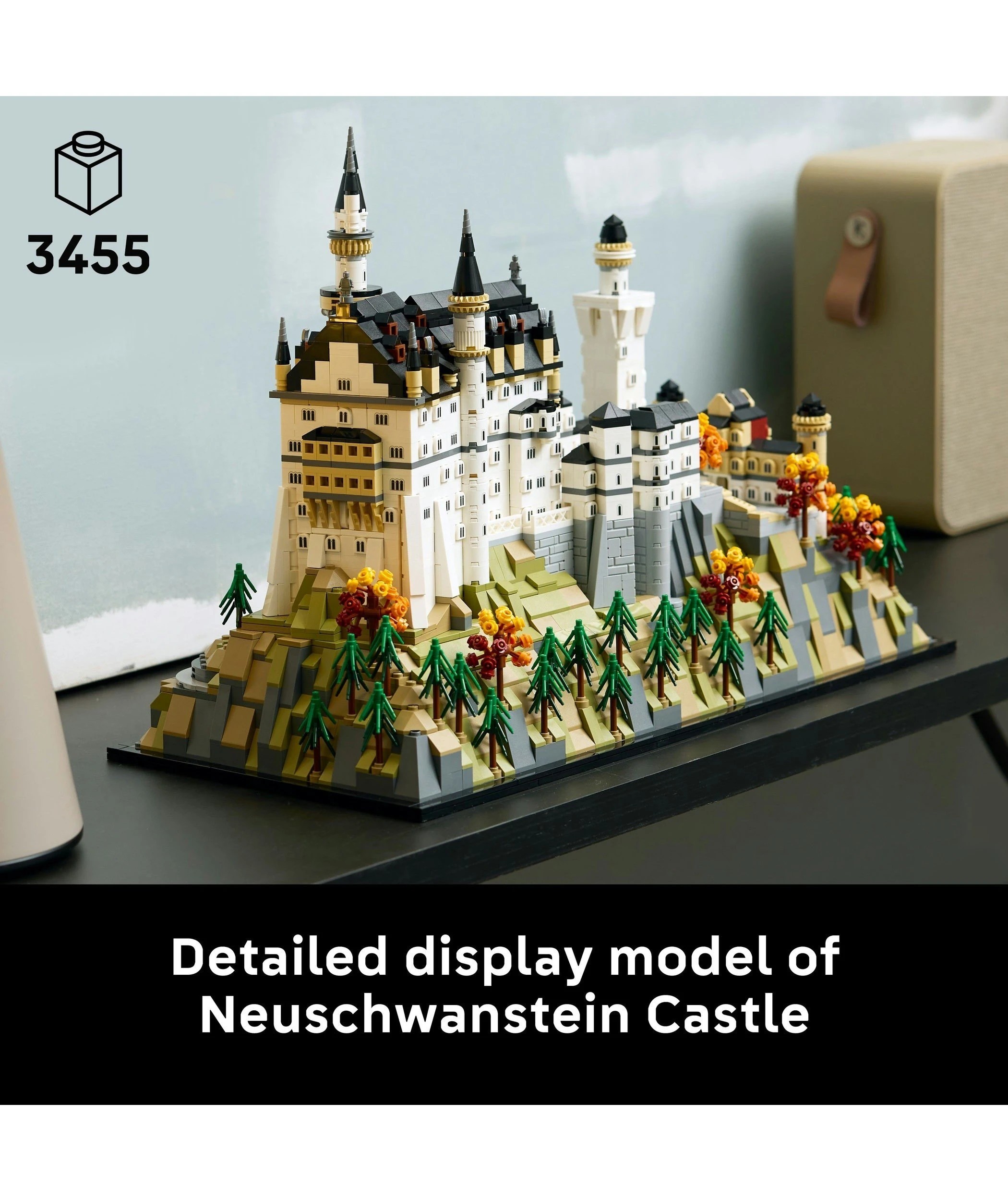 3 LEGO Architecture Neuschwanstein Castle 21063, 3 of 10