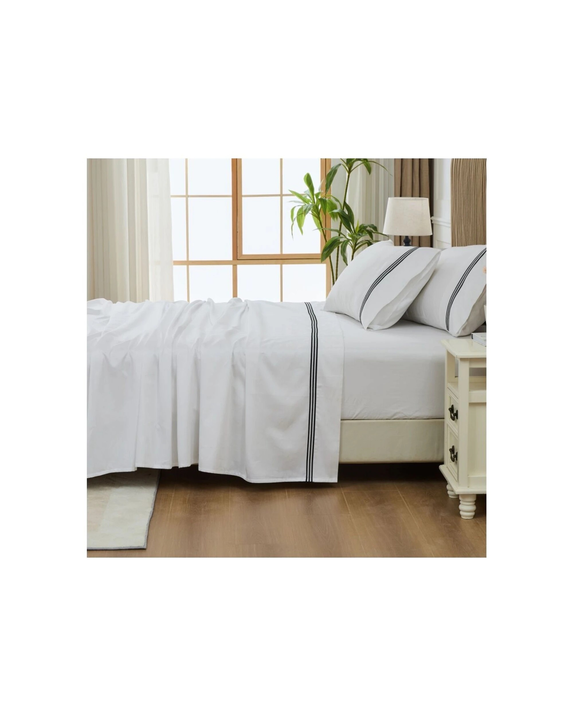 4 Grosvenor House 500TC Egyptian Cotton Hotel Embroidered Bed Bedding Sheet Set - Queen Bed - White, 4 of 8