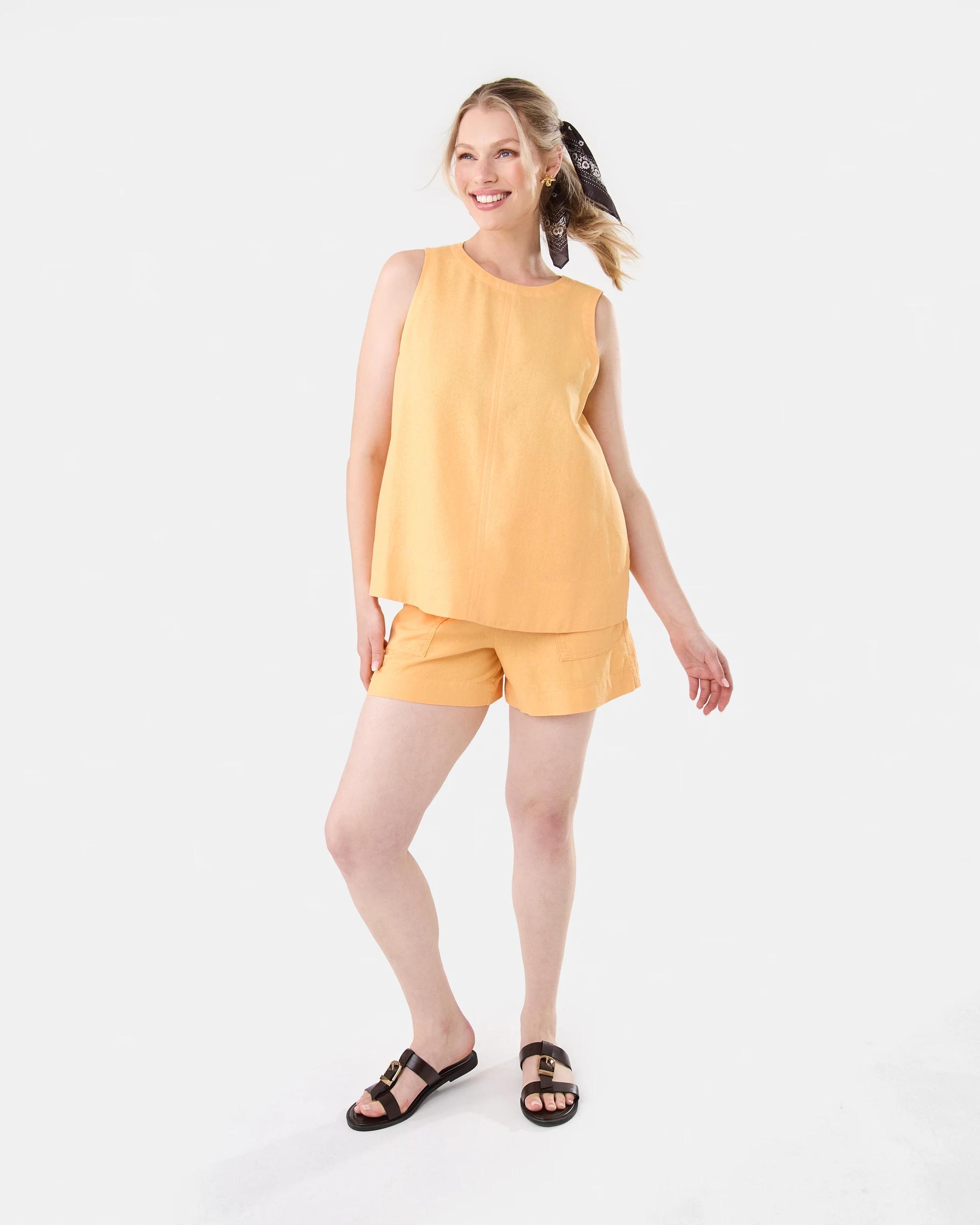 5 18K Gold Plated Flower Stud Earrings Gold, 5 of 6