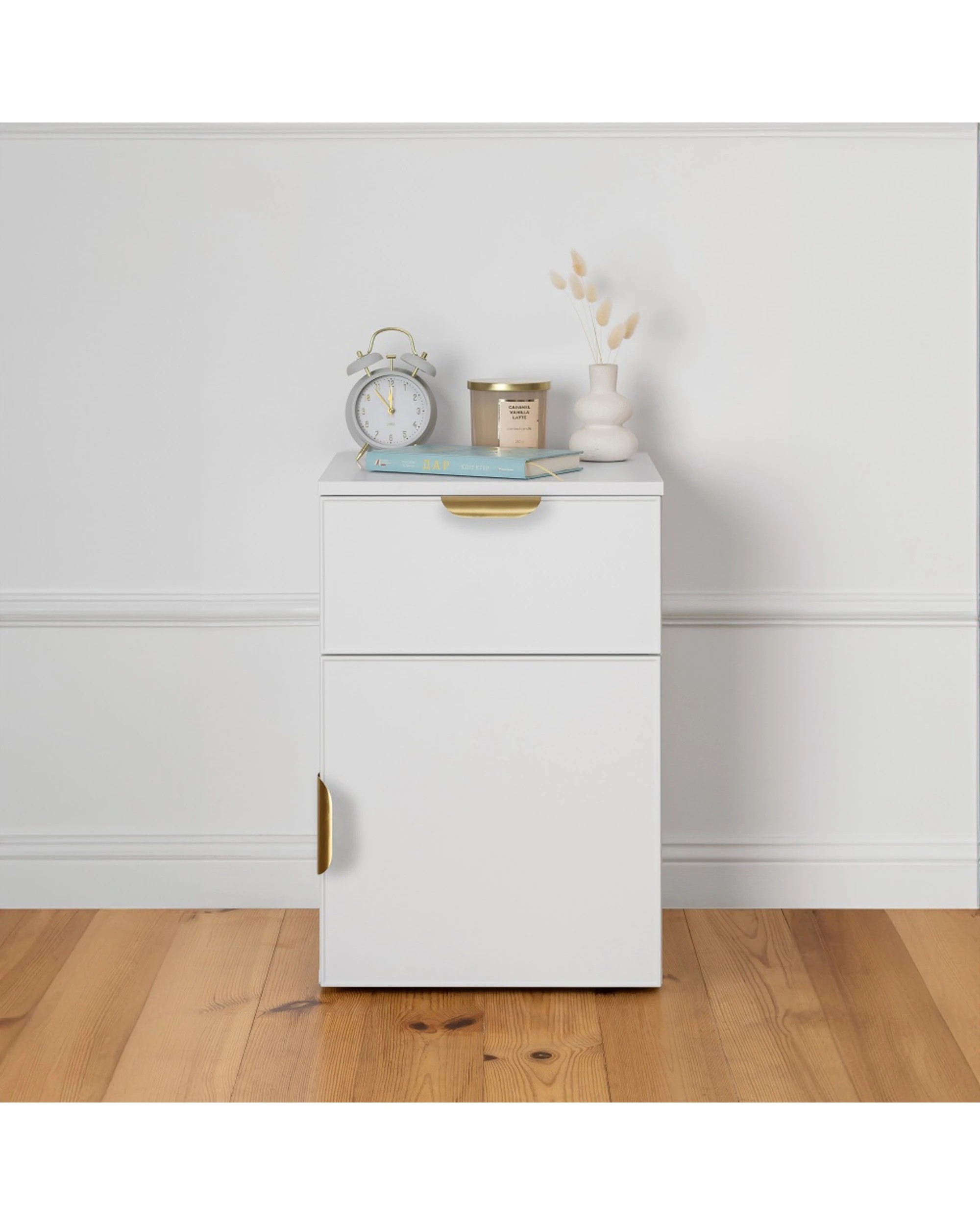 3 European Cabinetry Porto Bedside Table Slim Front Brass Pull Handle - White, 3 of 4