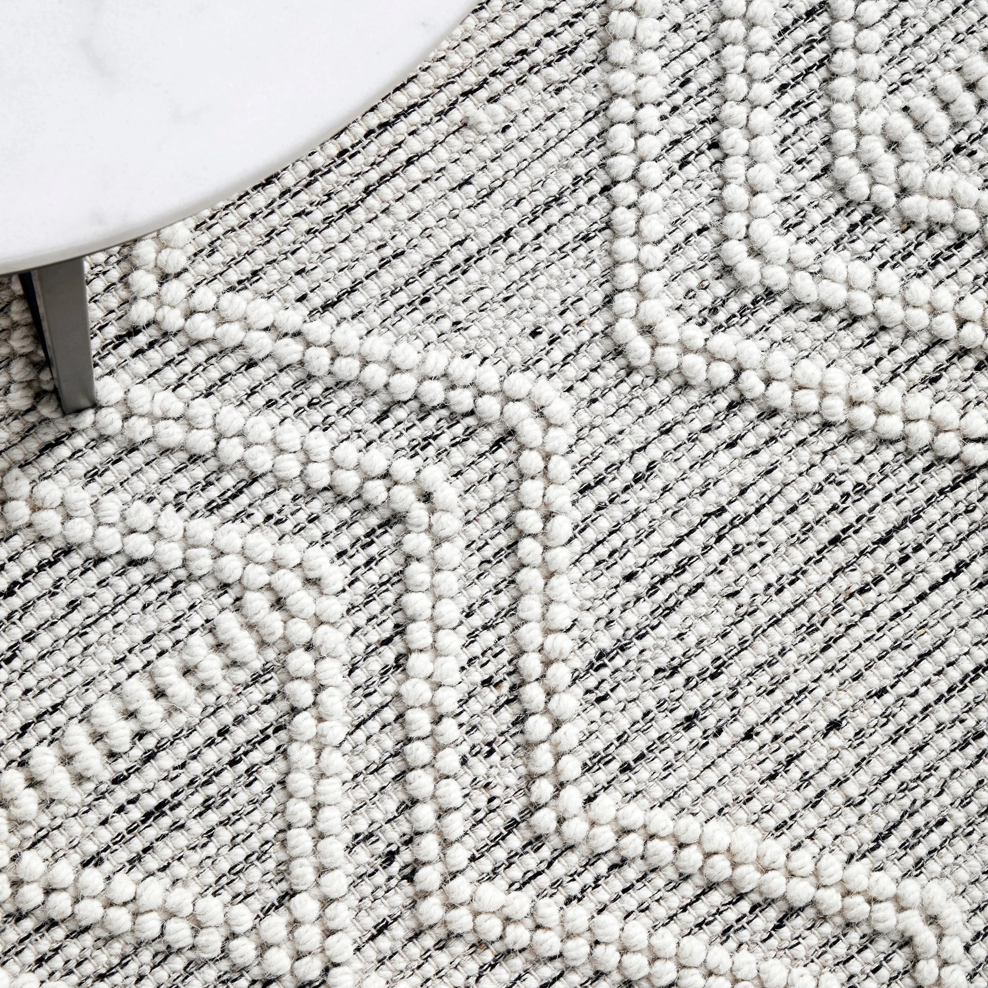 3 Common Ground Rugs Chateau Clara 280x190cm - Large Hand Loomed Rug - White, 3 of 10