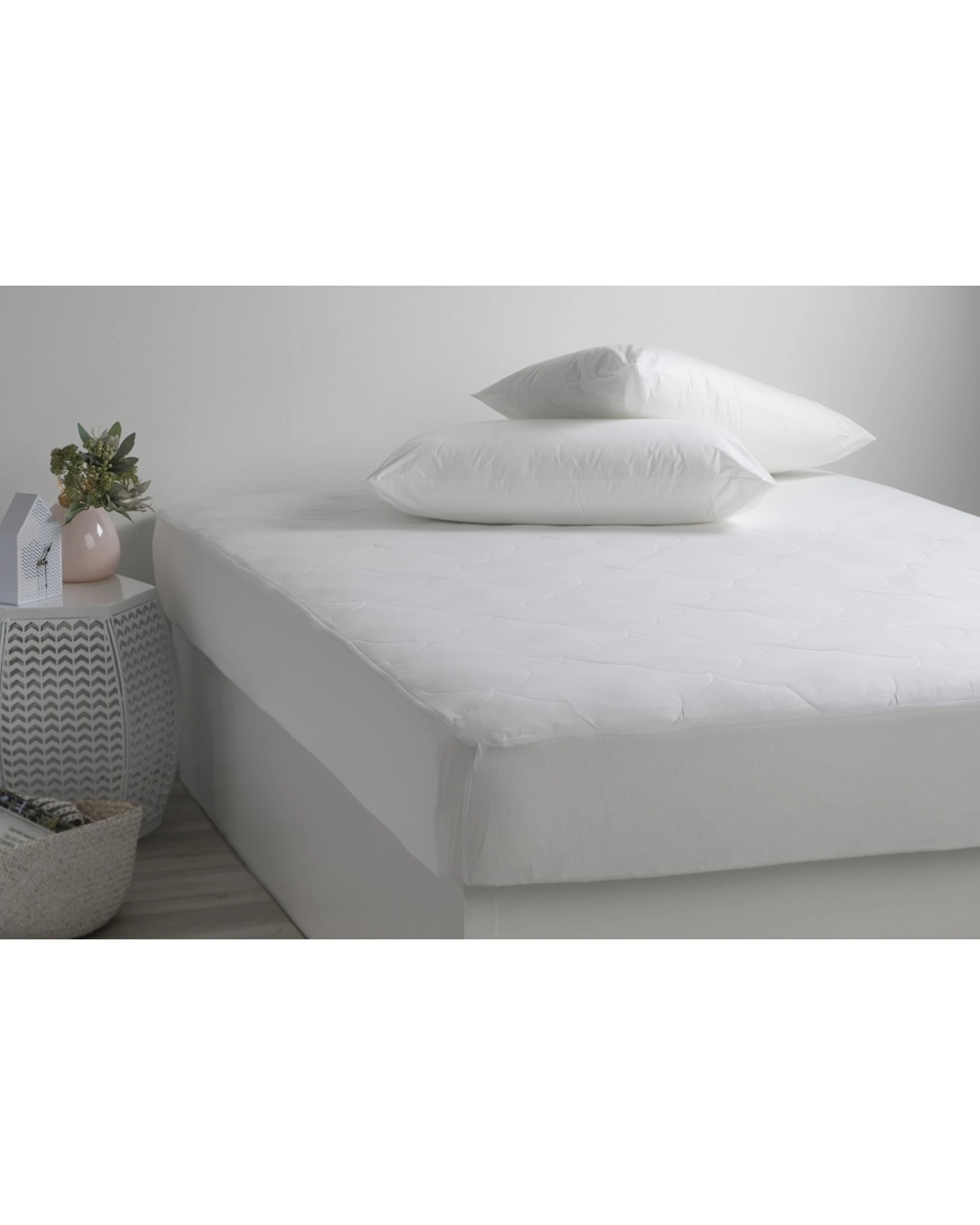 9 Jason Antibacterial Mattress Protector Allergy & Aathma Friendly Fully Fitted - White, 9 of 10