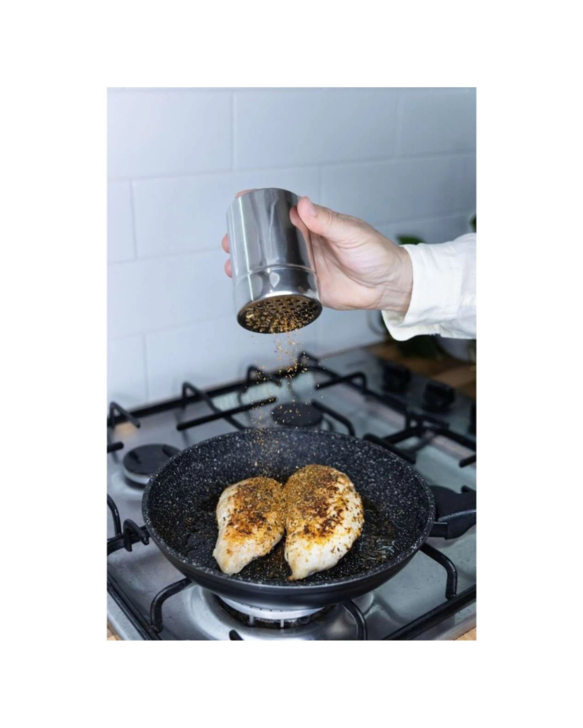 2 Cuisena Stainless Steel Mesh Kitchen Shaker Twist Lock Lid 2mm Holes With Cap, 2 of 6