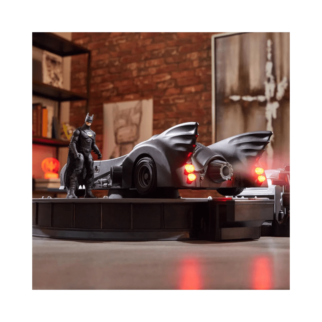 5 Spin Master The Flash Movie Limited Edition 1989 Batmobile RC Car With Batman Action Figure, 5 of 10
