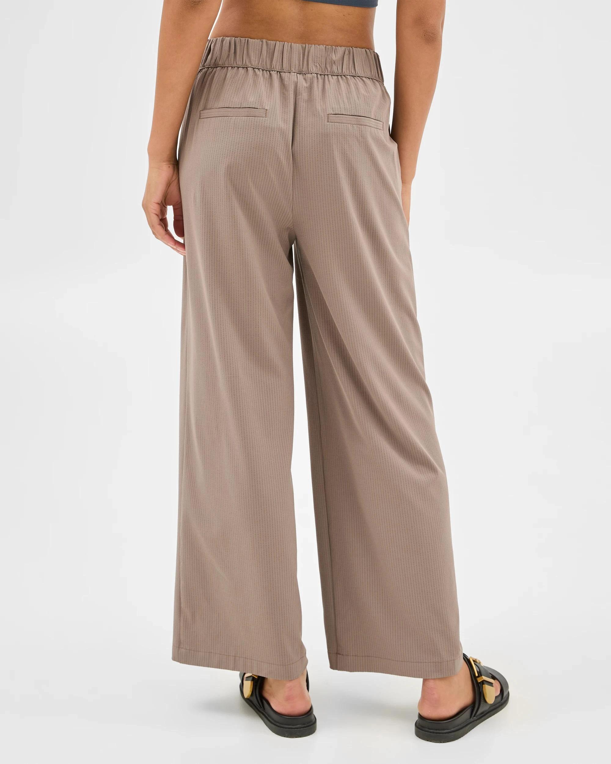 6 Target Active Travel Wide Leg Woven Pants MUSHROOM, 6 of 6