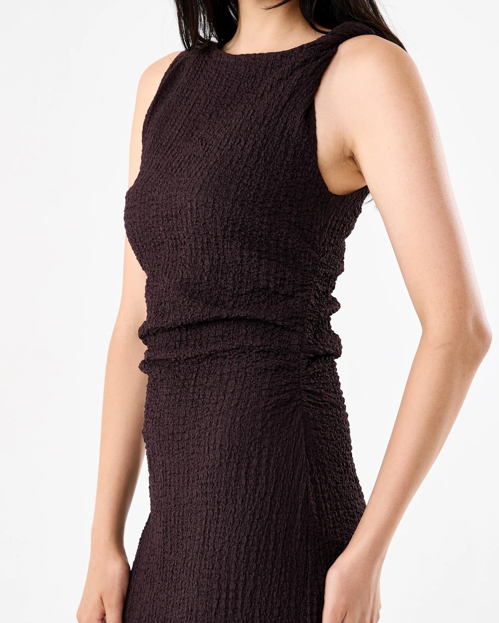 8 Sleeveless Textured Twist Midi Dress Choc Plum, 8 of 8