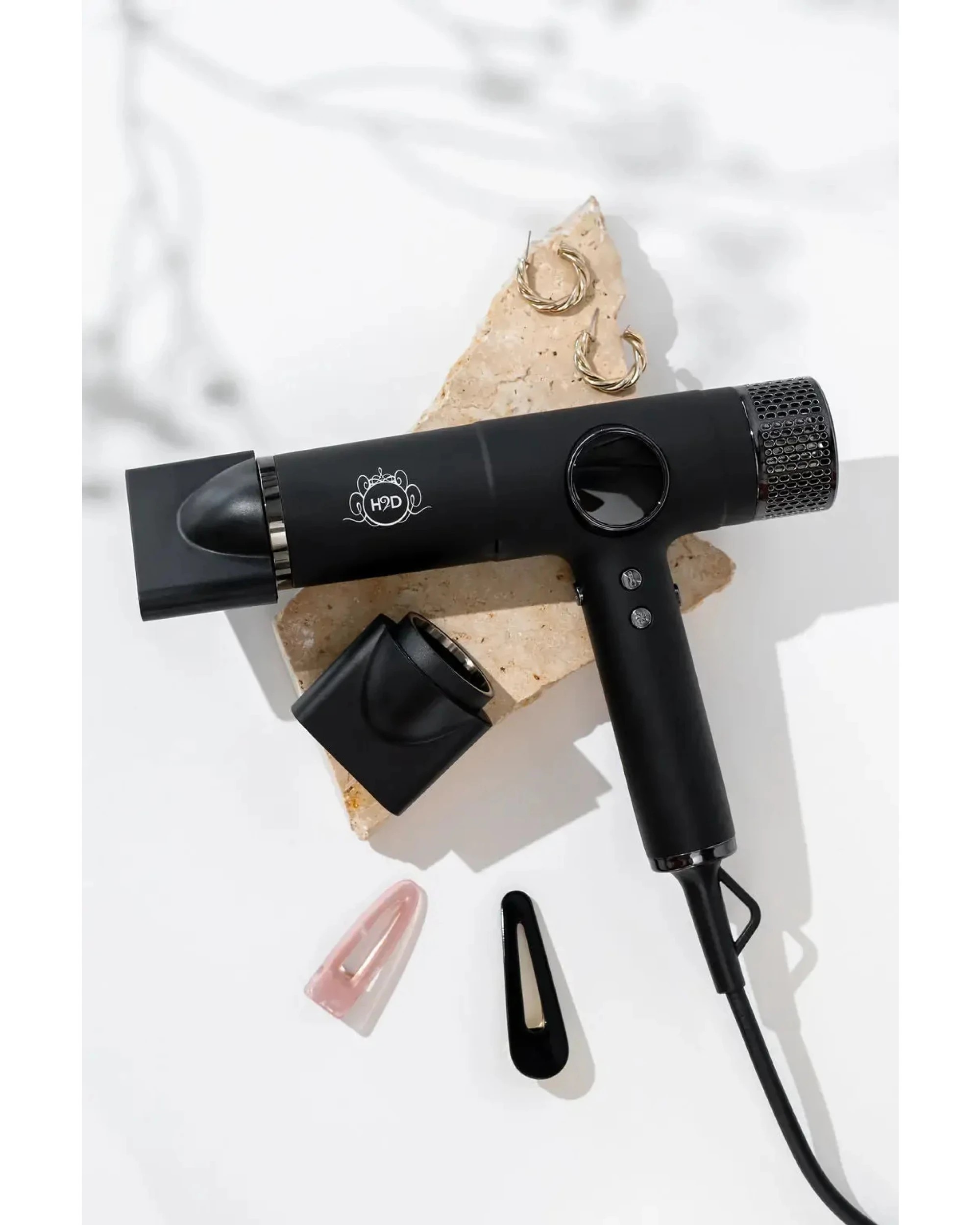 4 H2D Pro Dynamic Hair Dryer in Black, 4 of 6