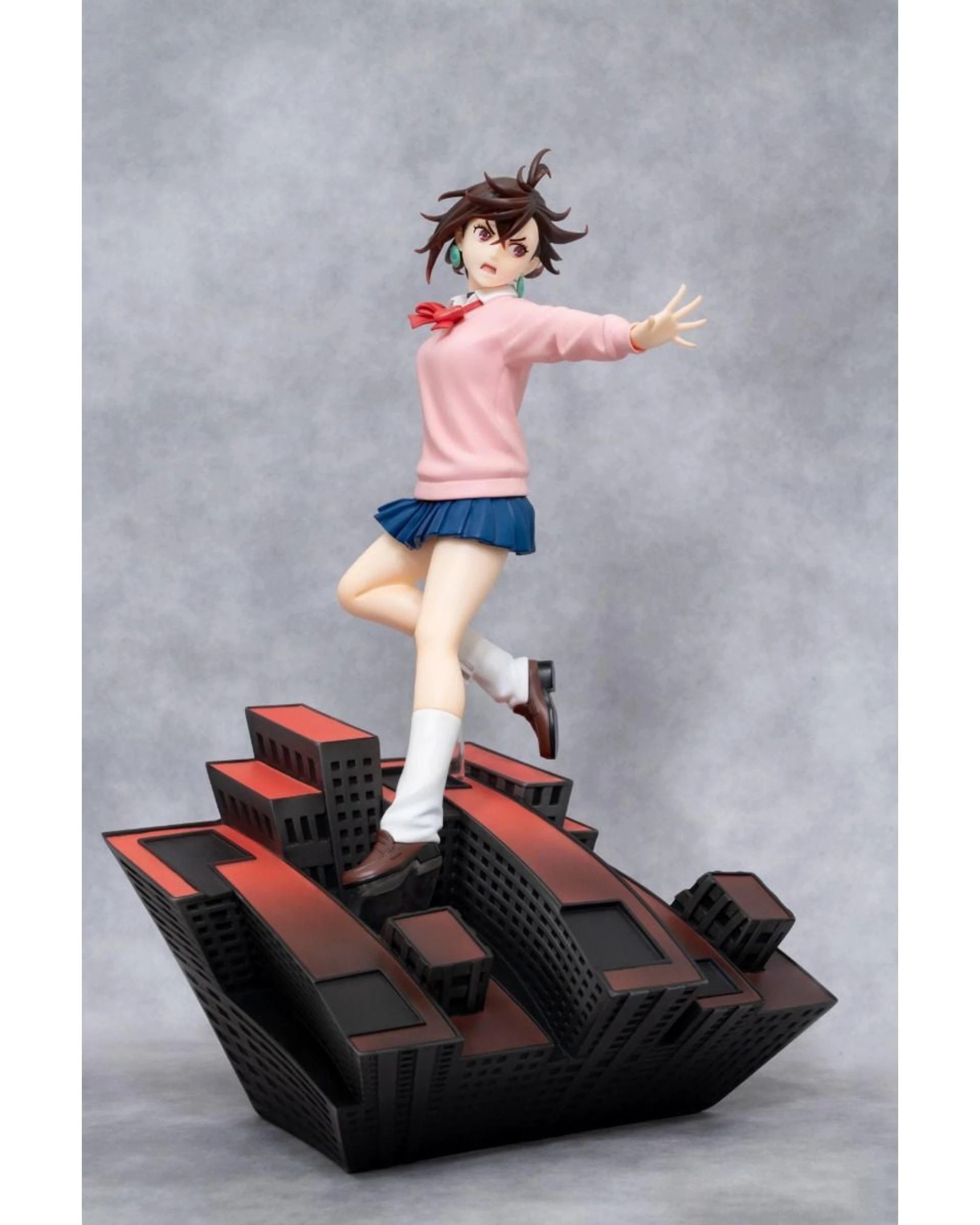 2 Taito Dressta Dan Da Dan Momo Figure, 2 of 7