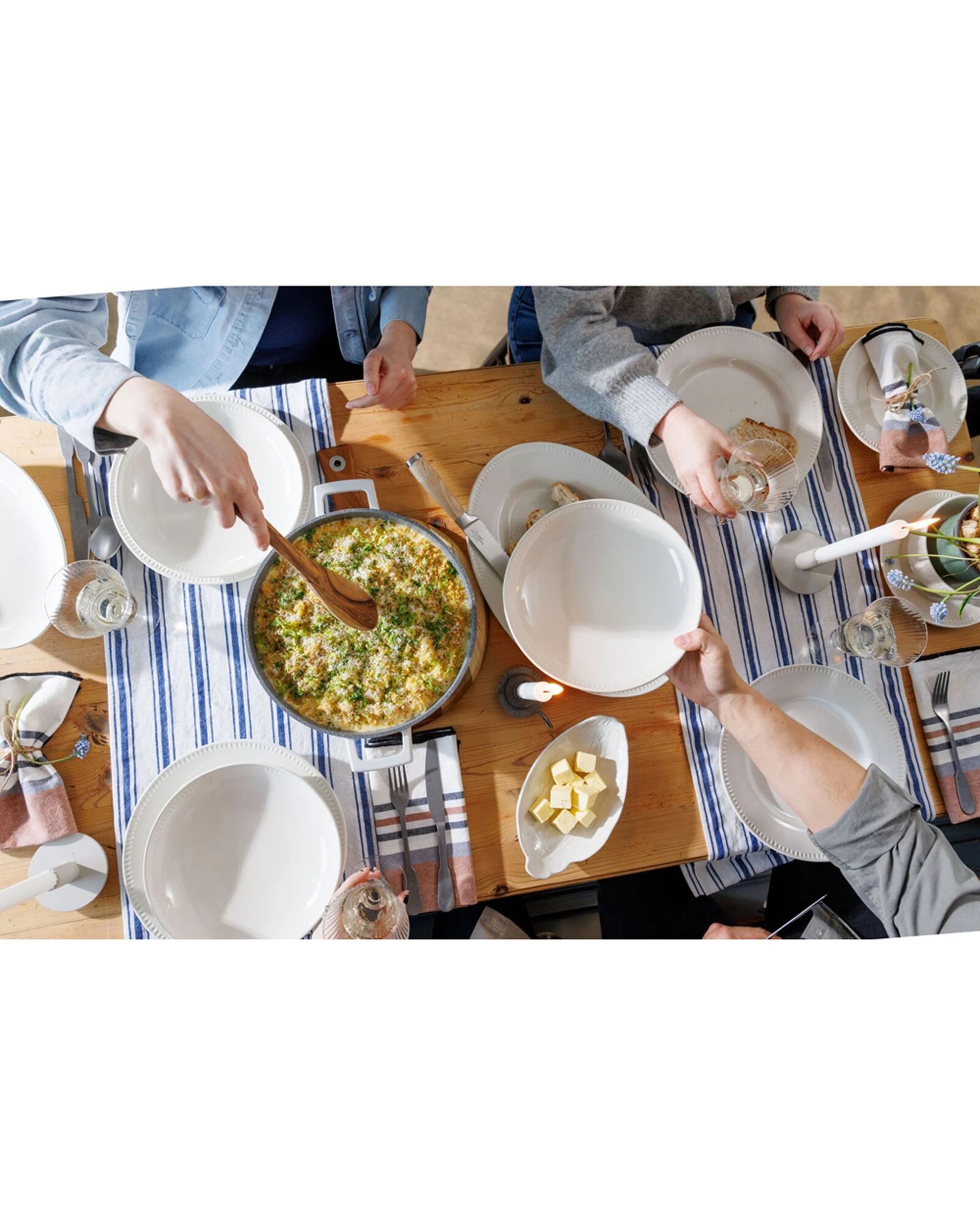 7 Mikasa 4pc Stoneware Dinner Plate Set 27cm Durable Classic Design - White, 7 of 7