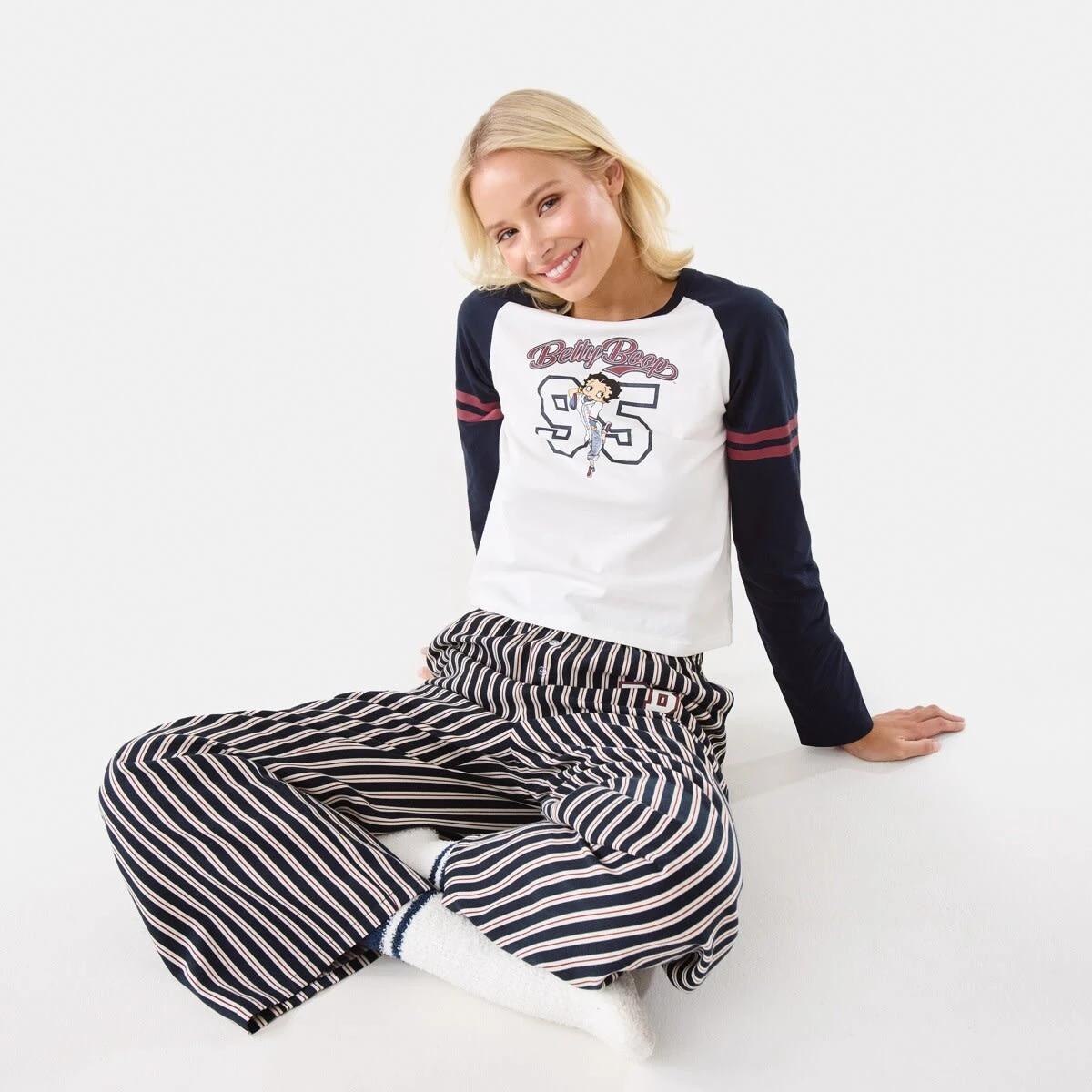 9 Betty Boop License Long Sleeve Top and Pants Pyjama set Betty Boop, 9 of 10