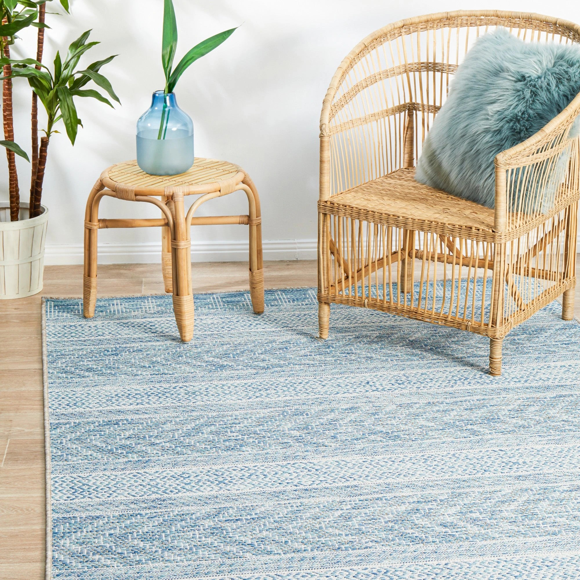 2 Common Ground Rugs Portico 5505 290x200cm - Large Outdoor Rug - Blue, 2 of 9