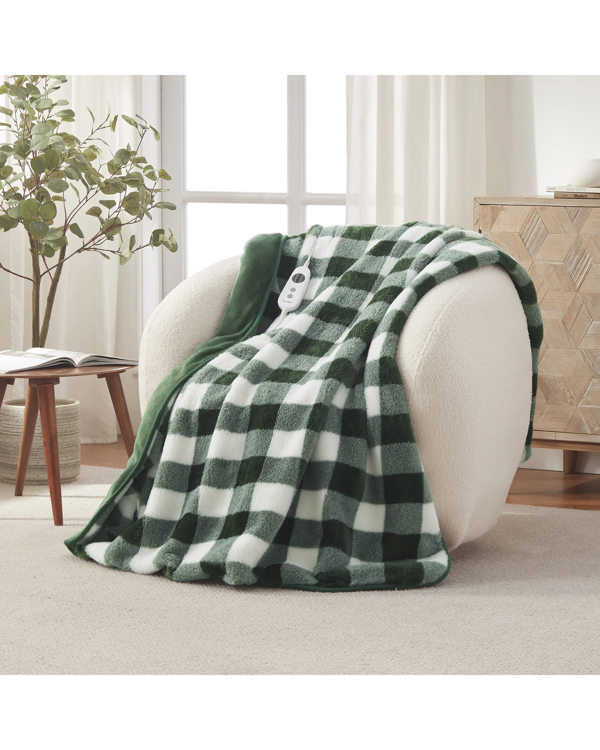 1 Dreamaker Gingham Plush Heated Throw 130x160cm - Green, 1 of 9