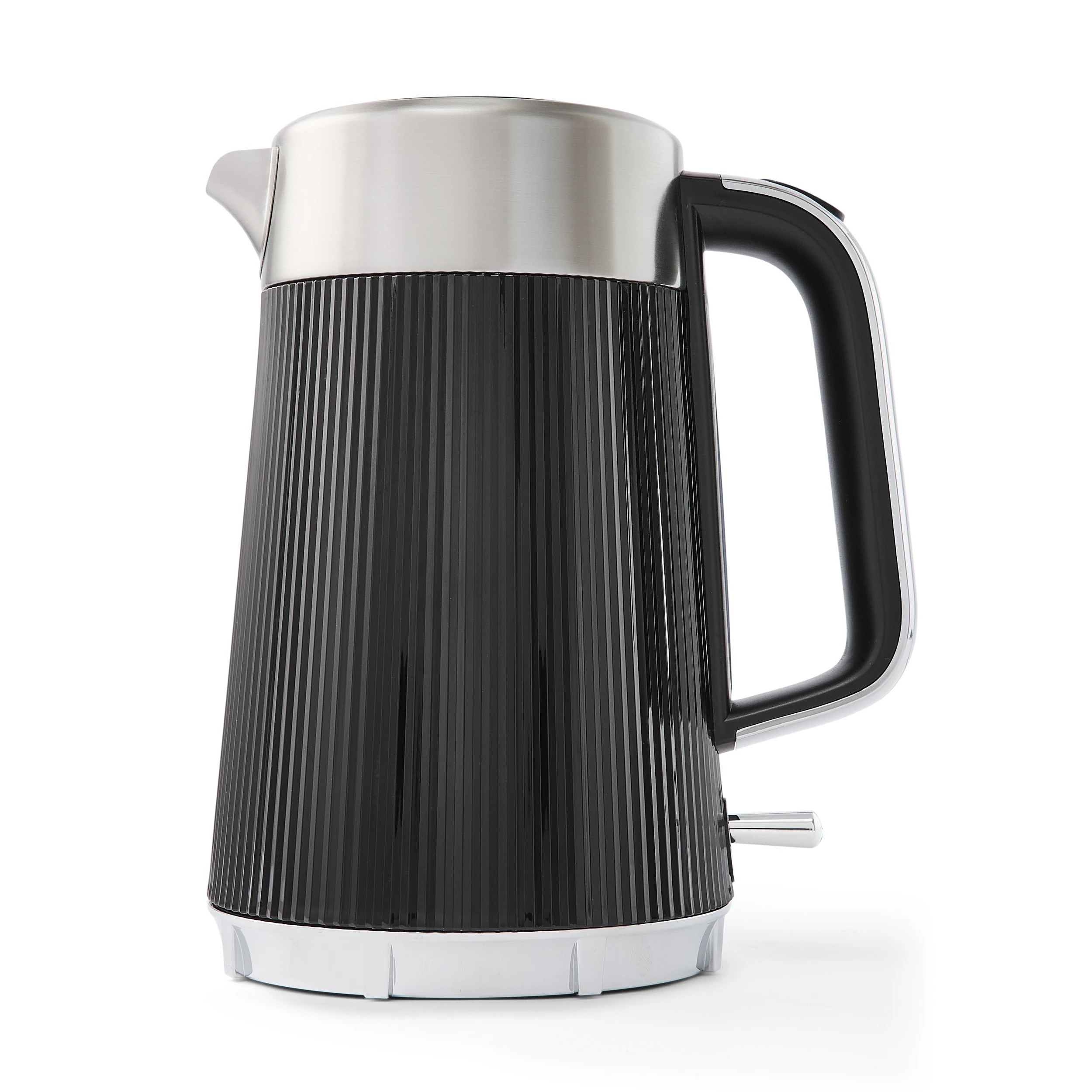 1 1.7L Ribbed Kettle - Black, 1 of 6