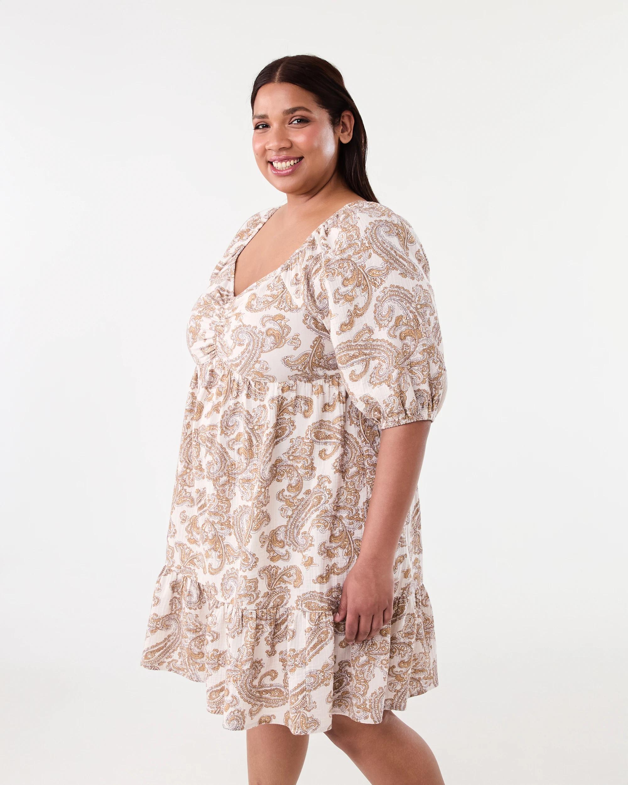 2 Curve Short Sleeve Gathered Front Midi Dress Bge Pais, 2 of 9