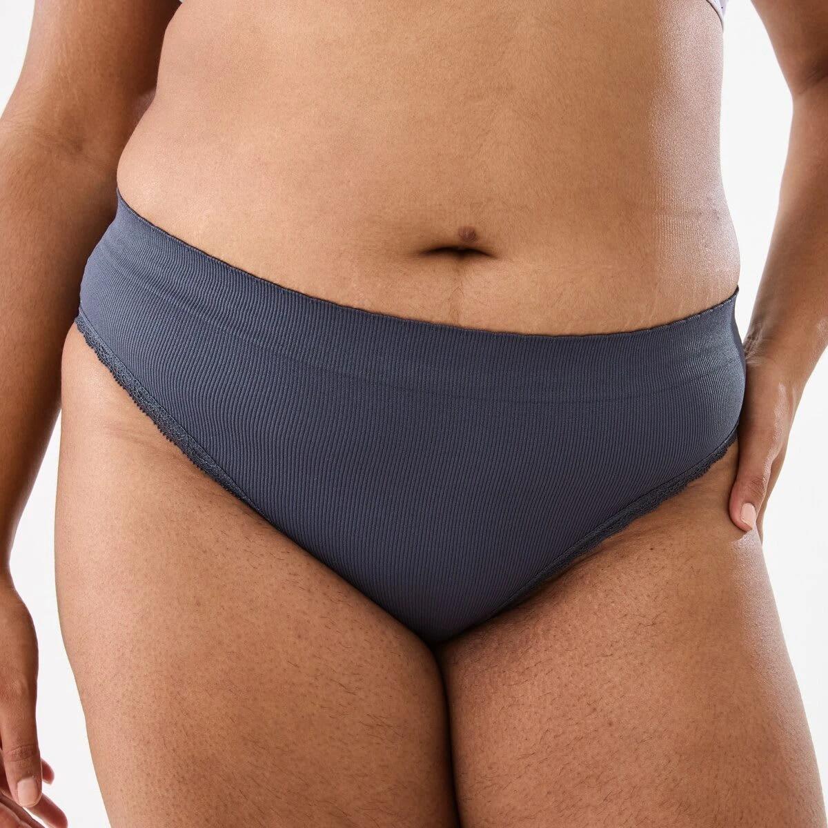 8 3 Pack Seamfree Bikini Briefs Lily Spt, 8 of 9
