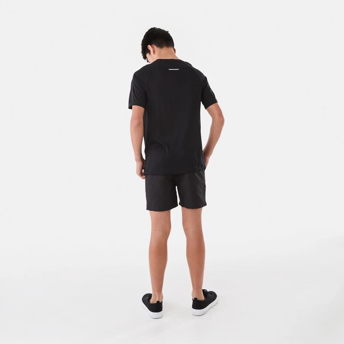 8 Active Kids Performance T-shirt Black, 8 of 10