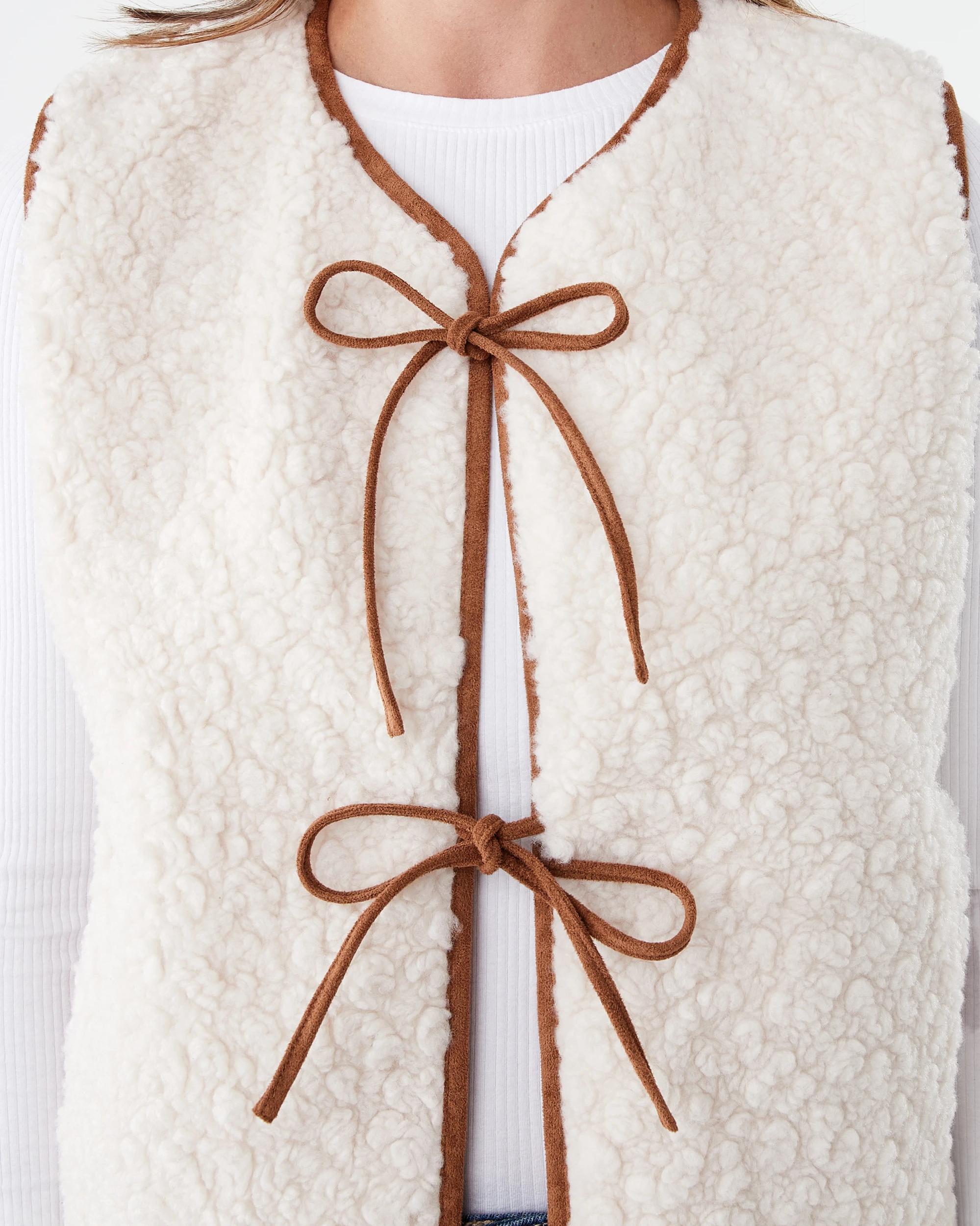 5 Sherpa Tie Front Vest Nat Beige, 5 of 7