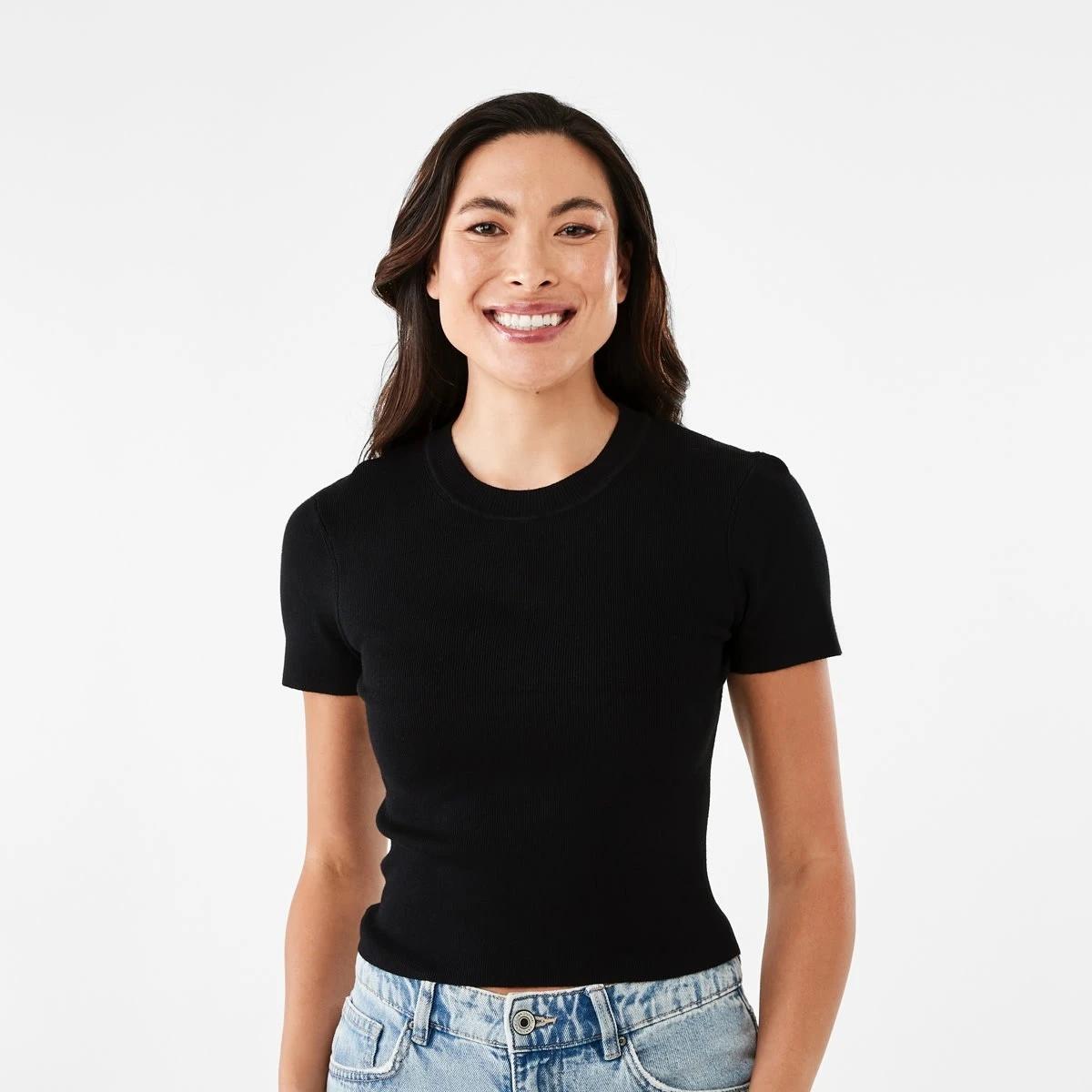 1 Short Sleeve True Knit Fitted T-shirt BLACK, 1 of 5