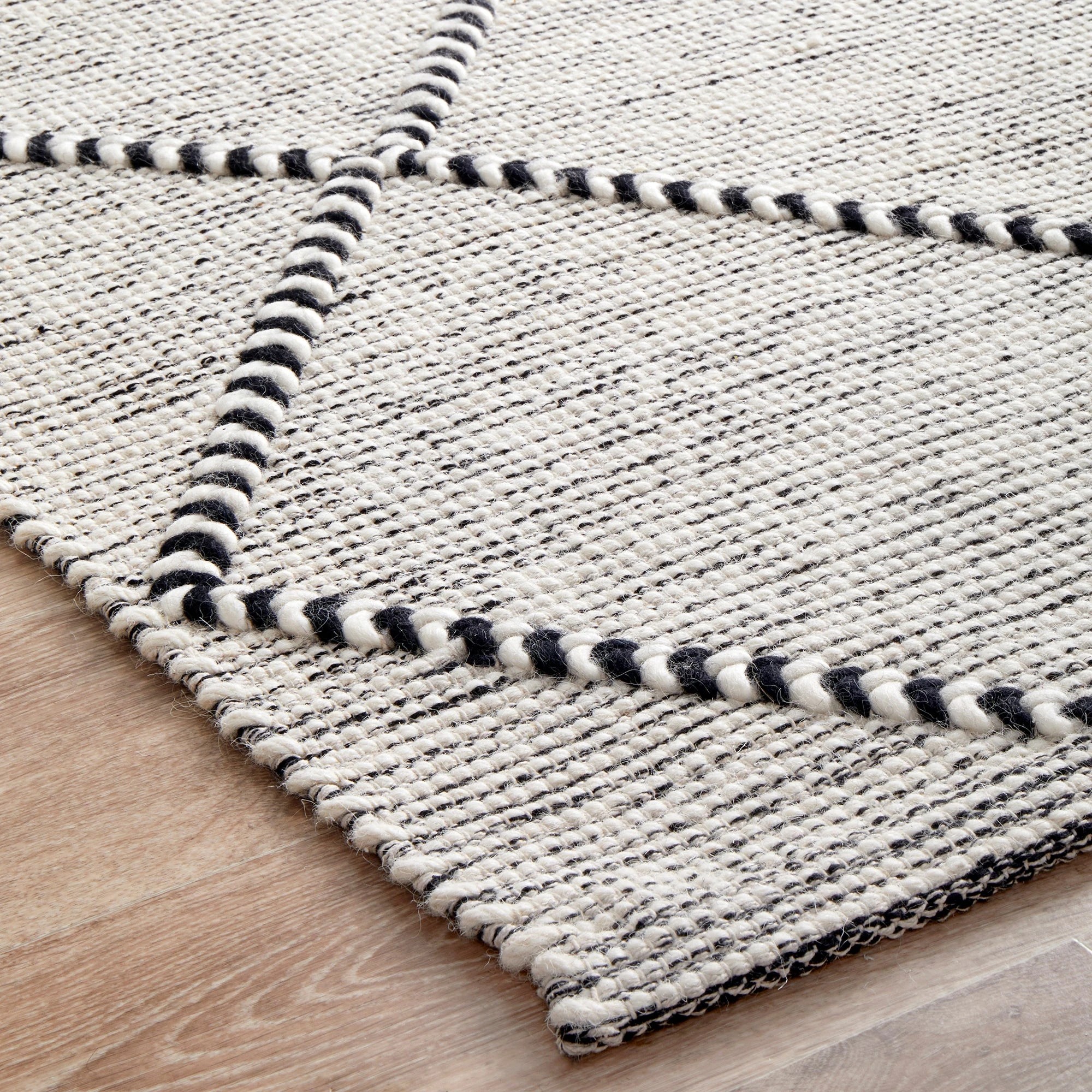 7 Common Ground Rugs Chateau 77 320x230cm - Grey, 7 of 9