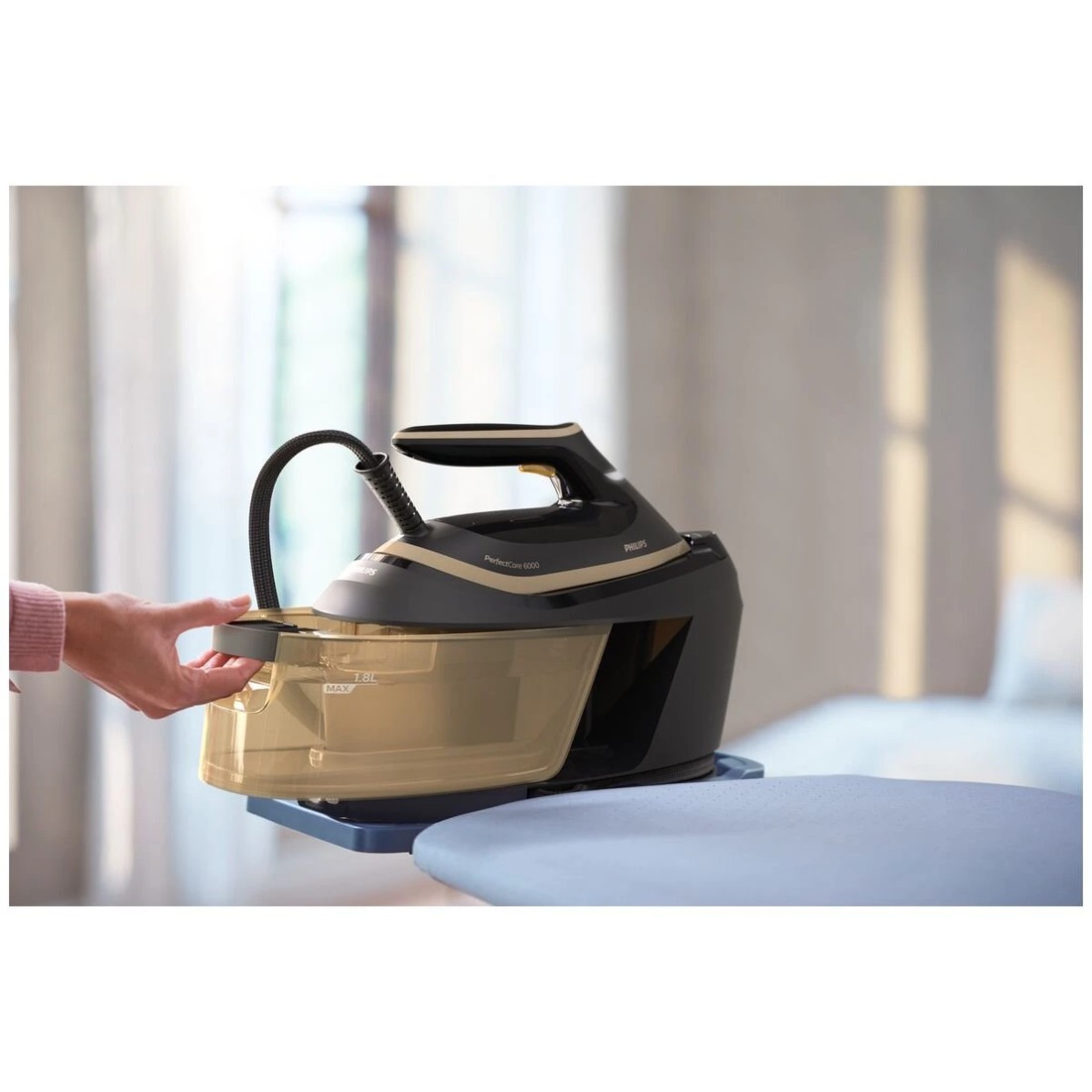 5 Philips PerfectCare 6000 Series Steam Generator - Black/Gold, 5 of 5